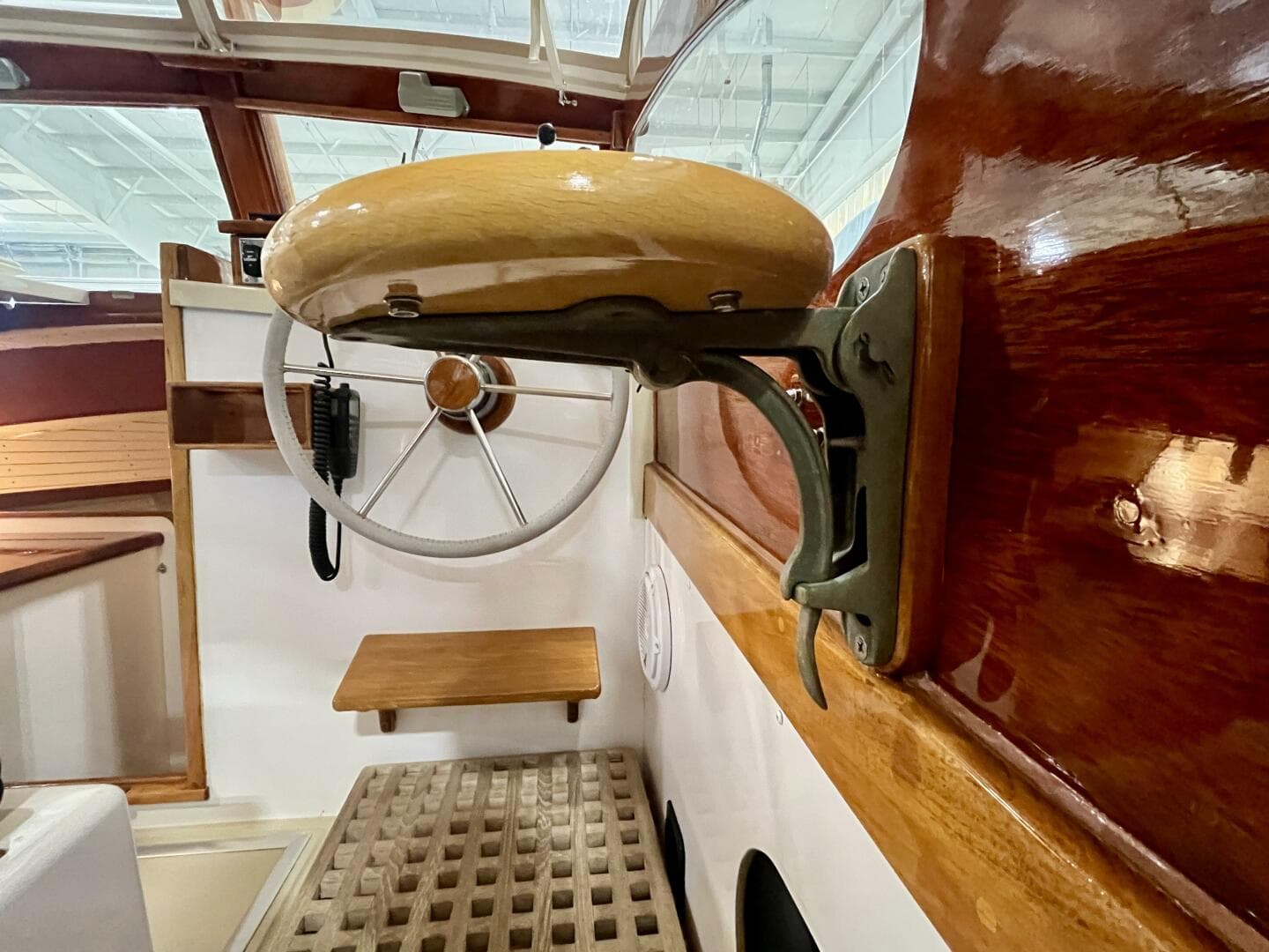 1980 Dyer 29 Bass — photo 22