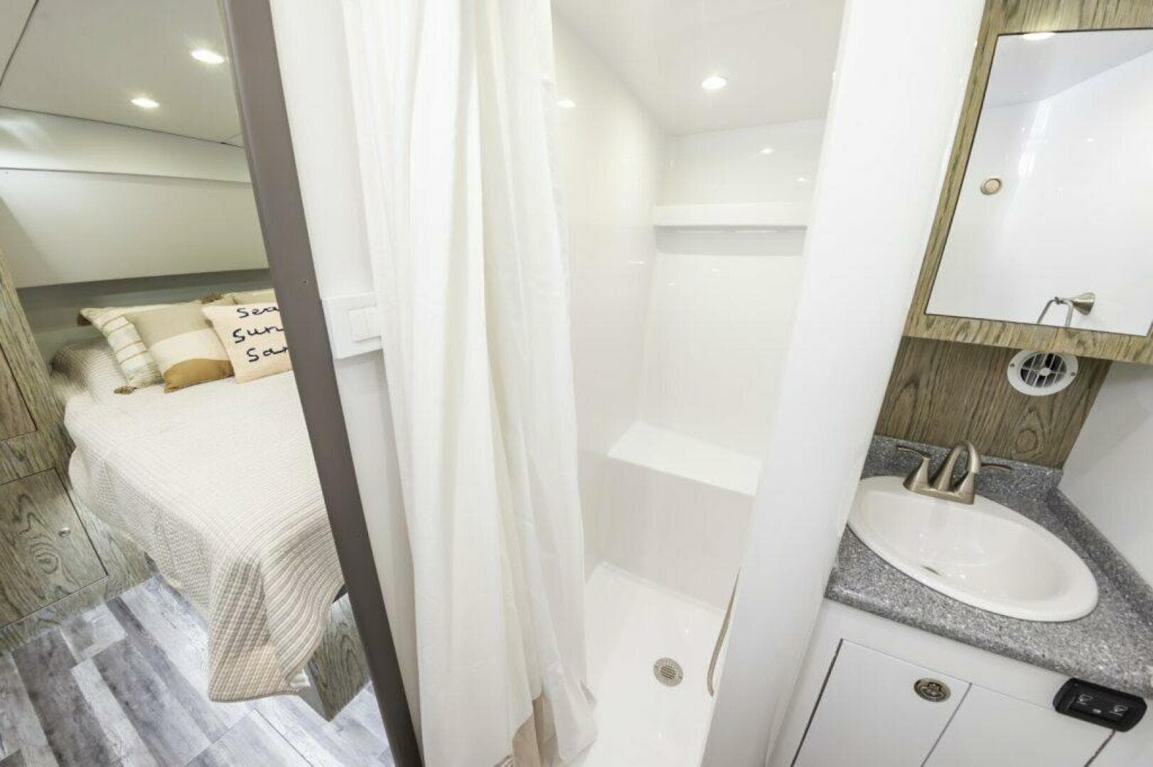 2025 Custom Carolina Sportfish — photo 43