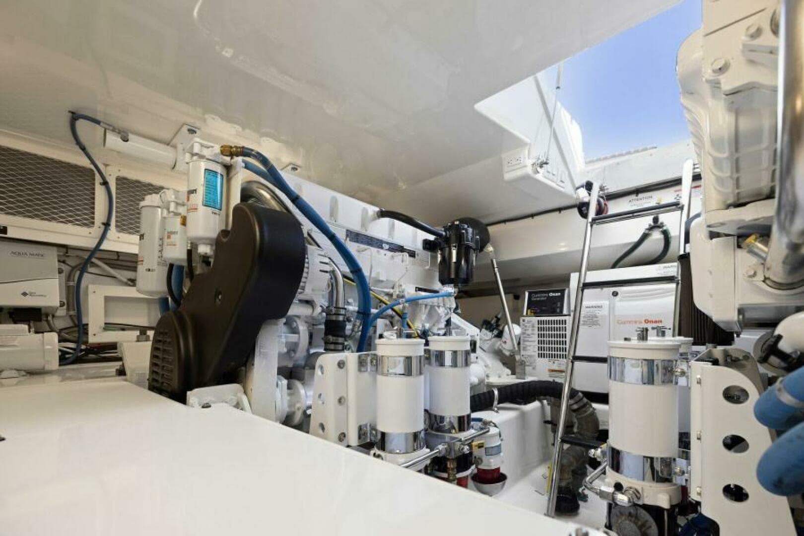 2012 Cabo 44 Hardtop Express — photo 62