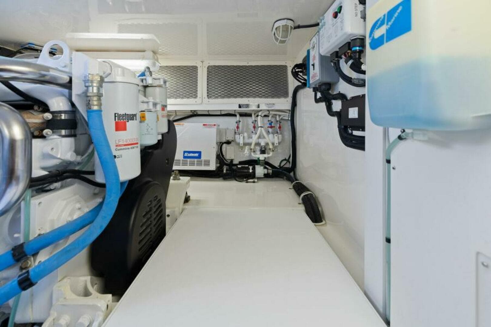 2012 Cabo 44 Hardtop Express — photo 56