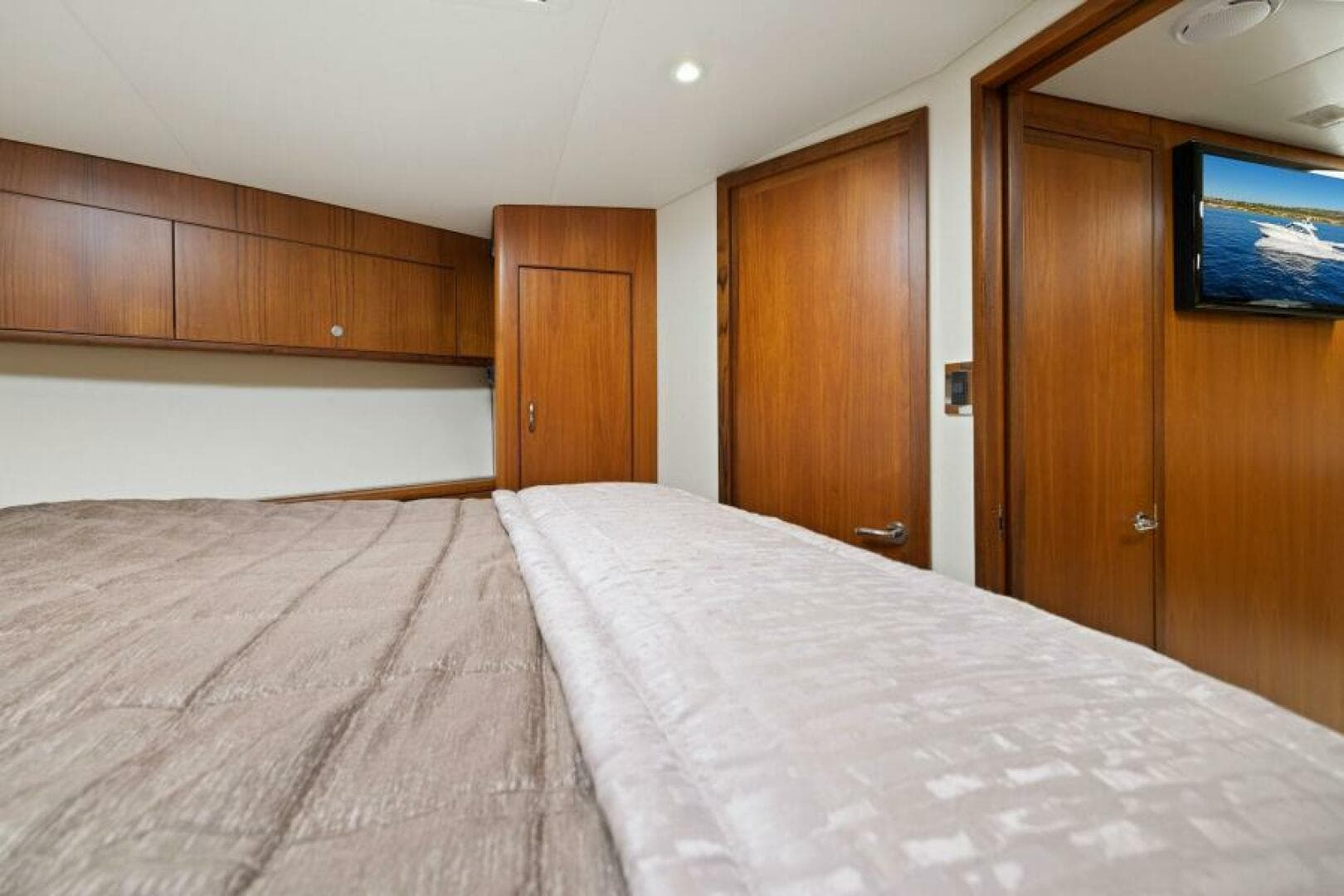 2012 Cabo 44 Hardtop Express — photo 21