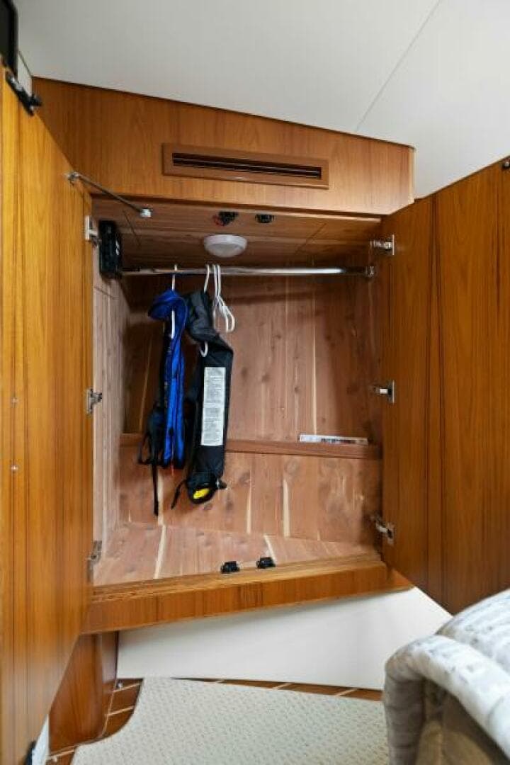 2012 Cabo 44 Hardtop Express — photo 22