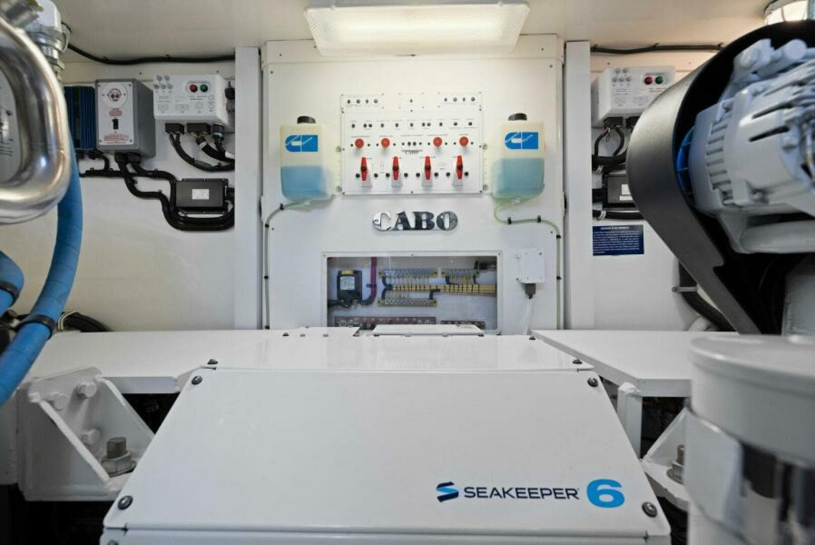 2012 Cabo 44 Hardtop Express — photo 68