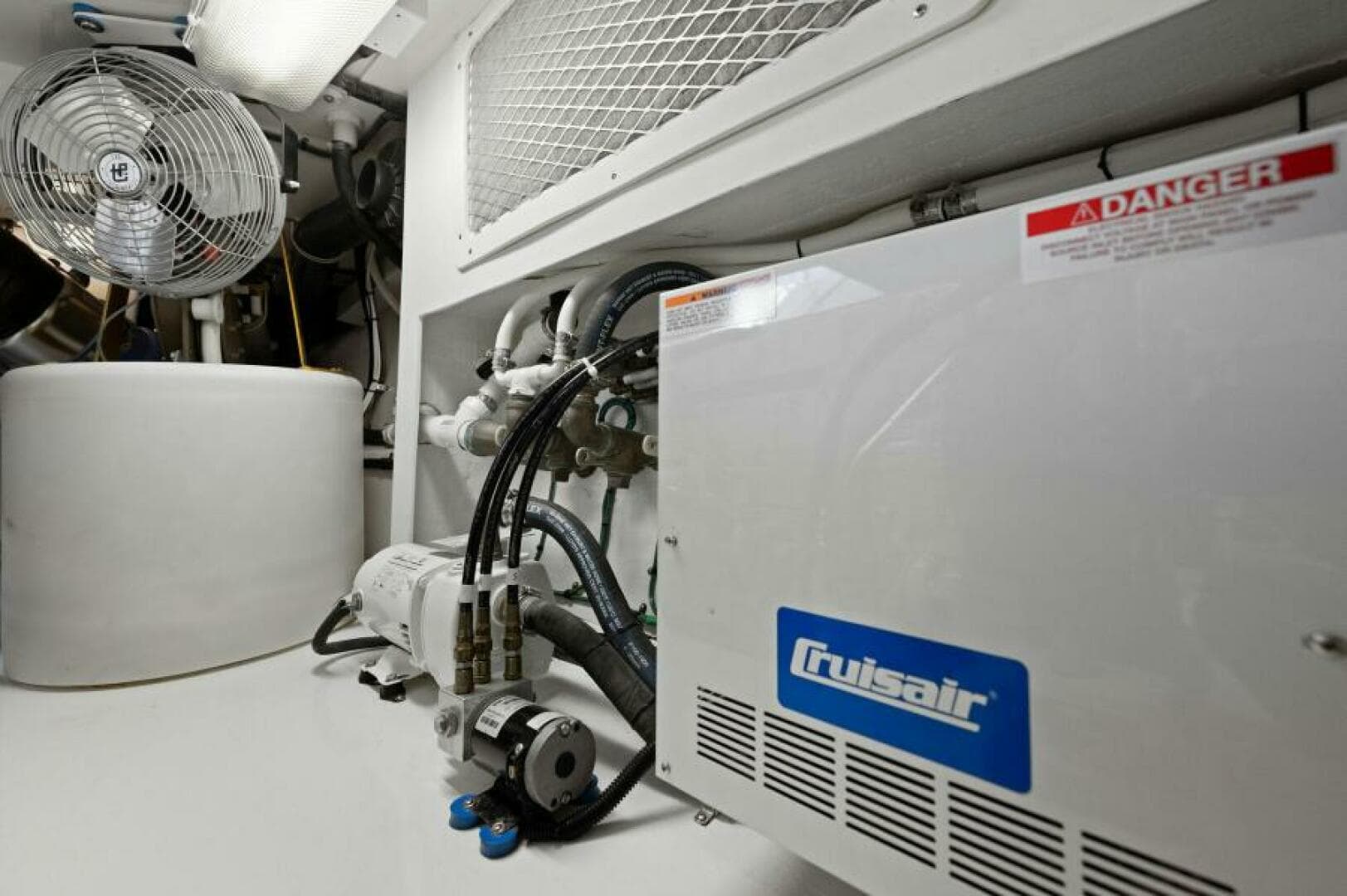 2012 Cabo 44 Hardtop Express — photo 60