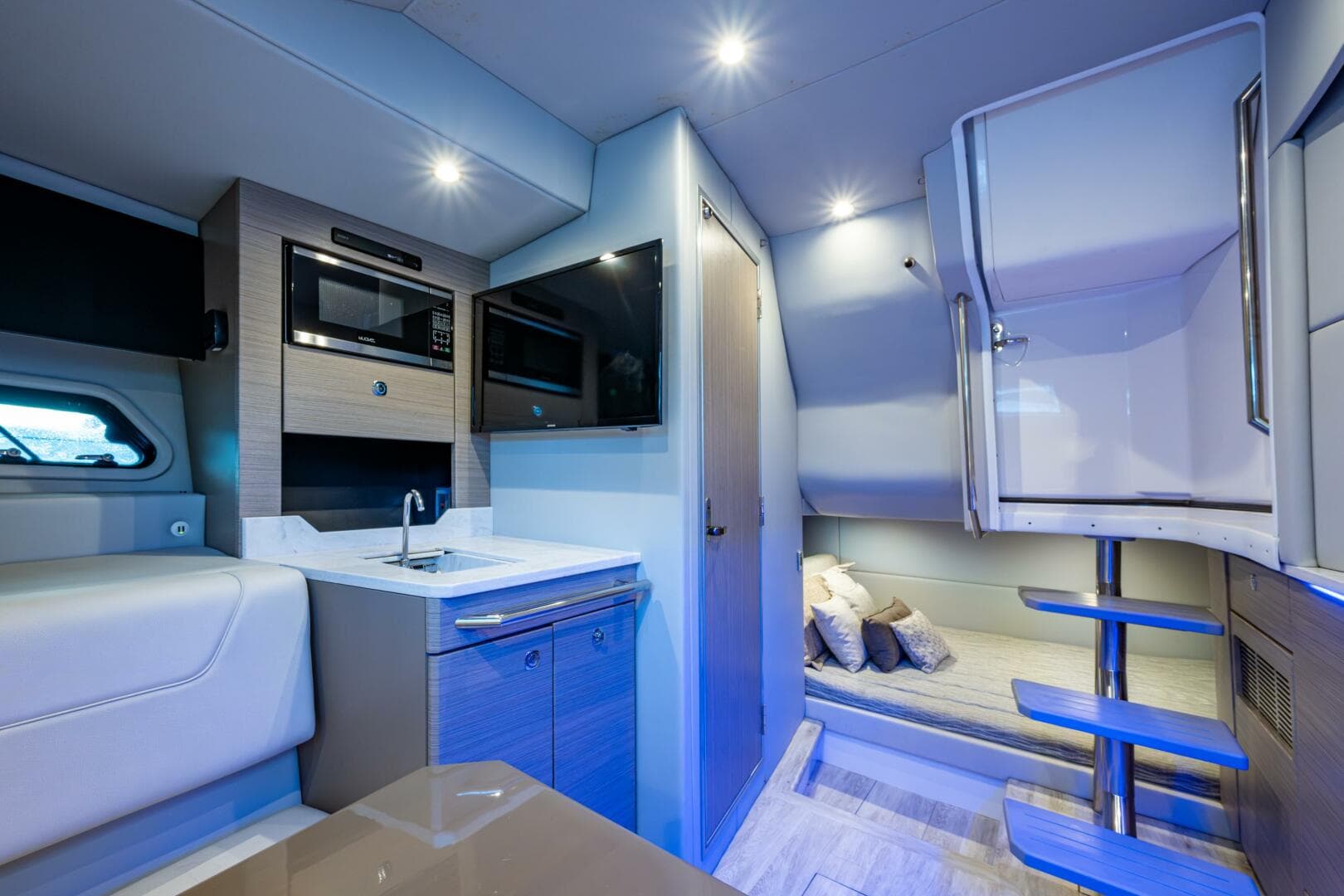 2022 Formula 380 Ssc — photo 9