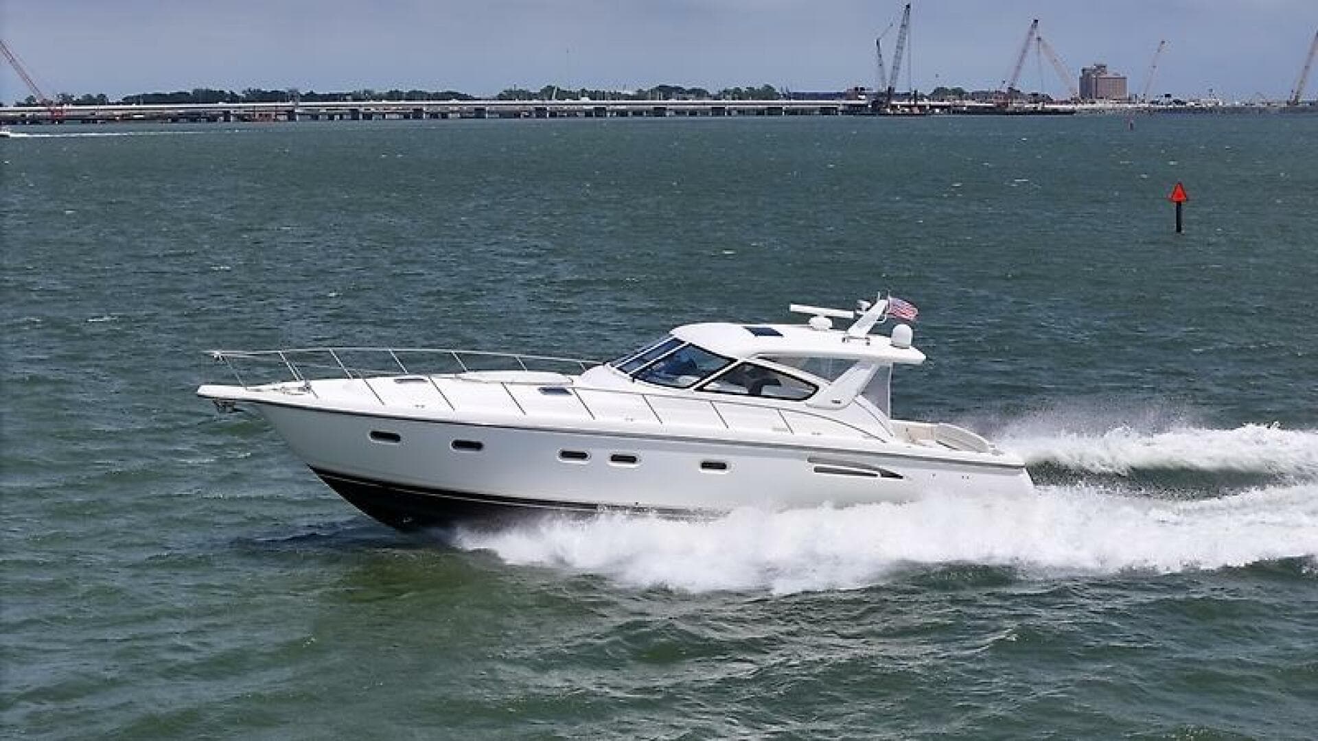 2001 Tiara Yachts 52 Sport Yacht — photo 6