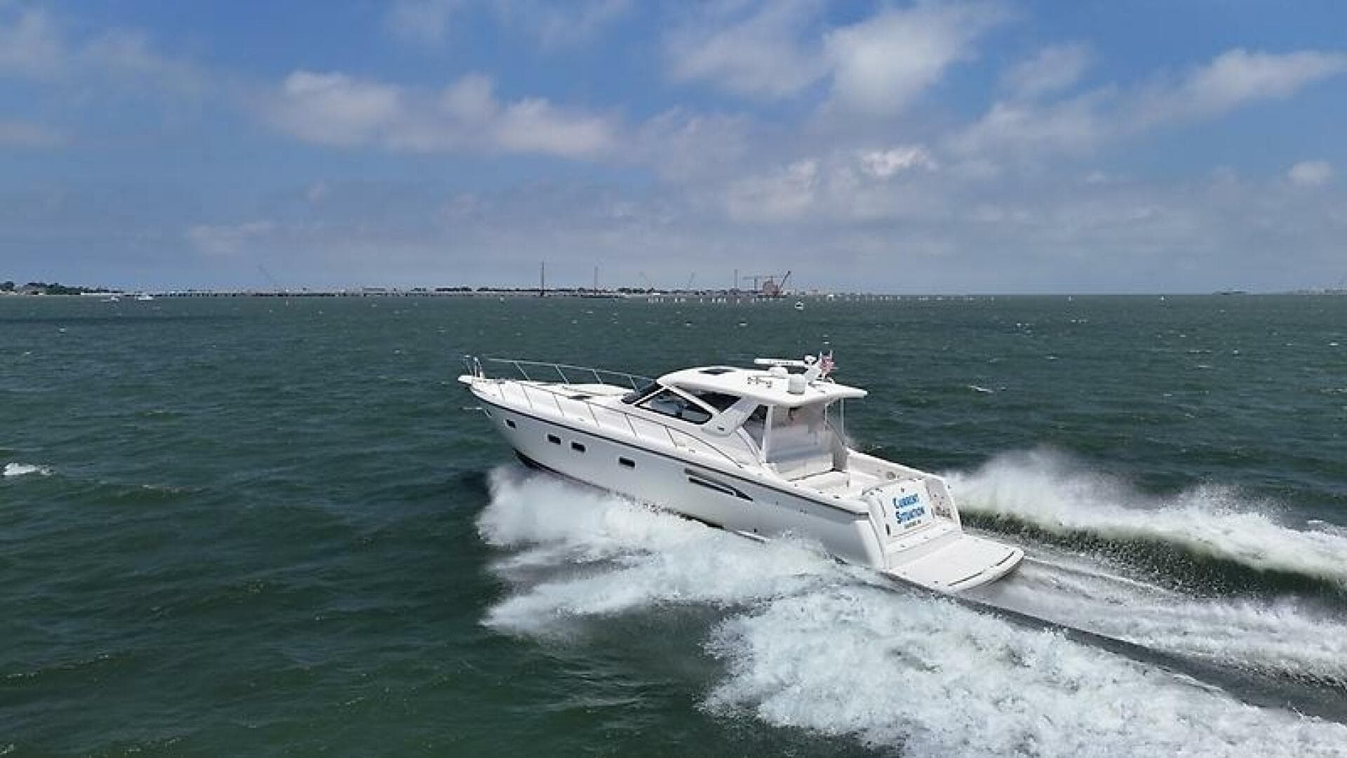 2001 Tiara Yachts 52 Sport Yacht — photo 5