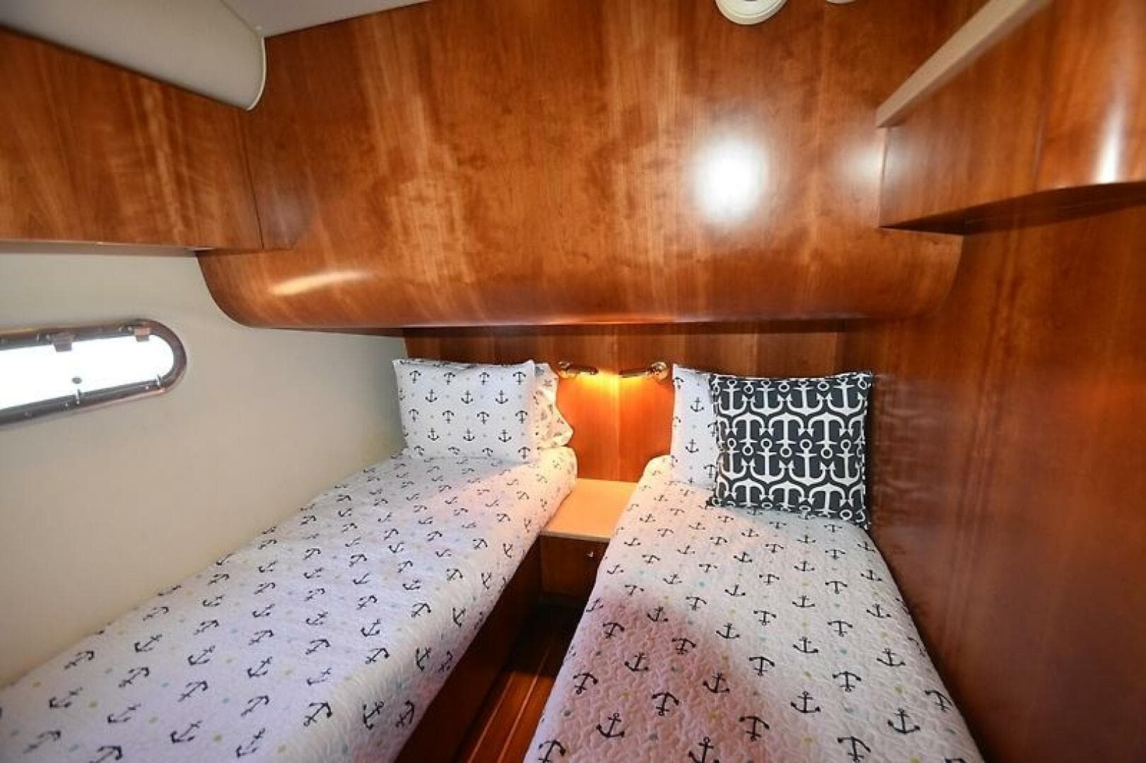 2001 Tiara Yachts 52 Sport Yacht — photo 10