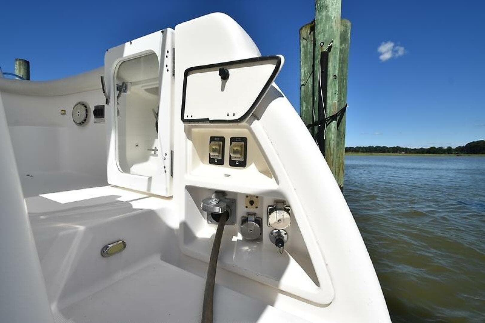 2001 Tiara Yachts 52 Sport Yacht — photo 37