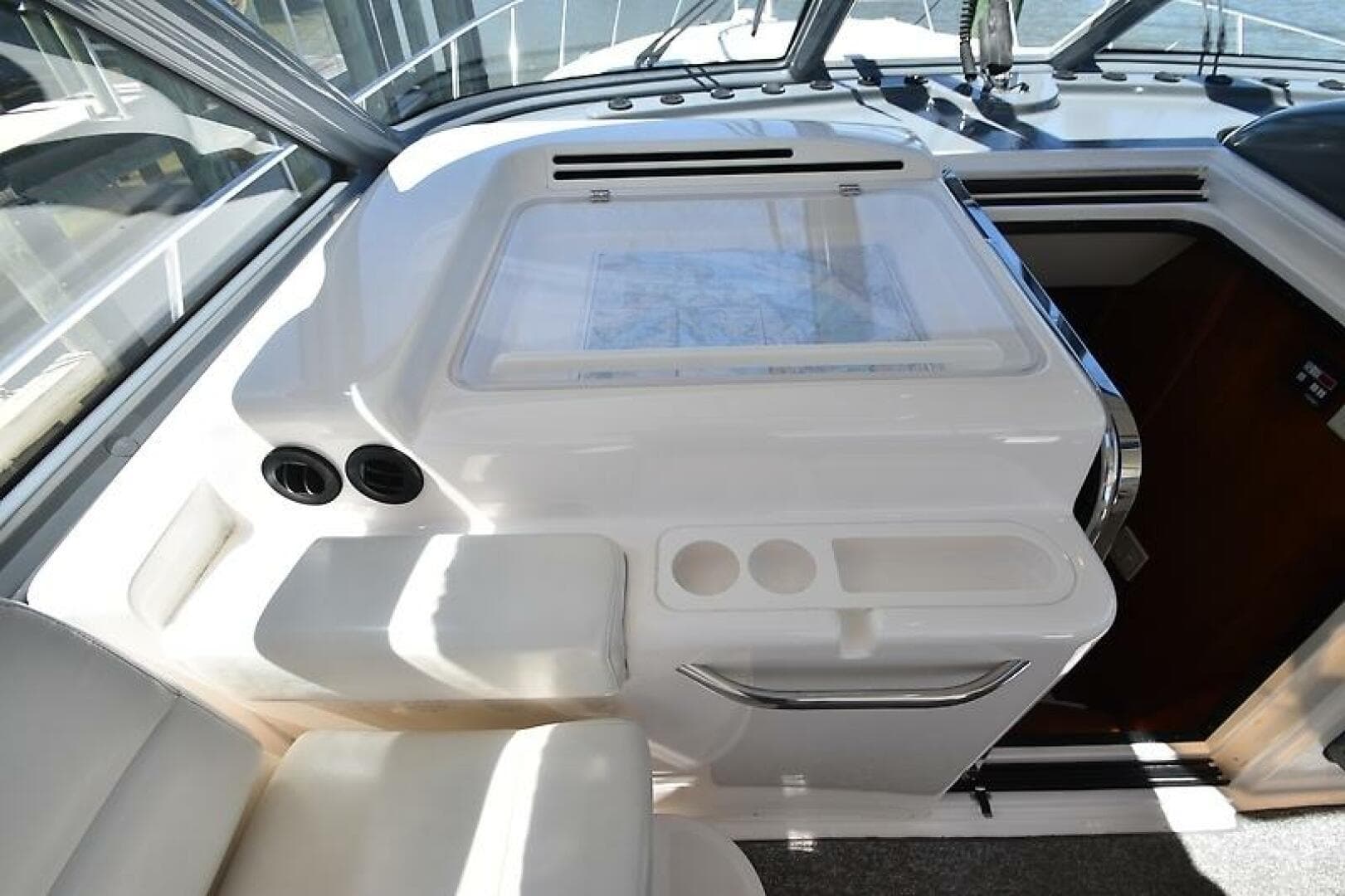 2001 Tiara Yachts 52 Sport Yacht — photo 28