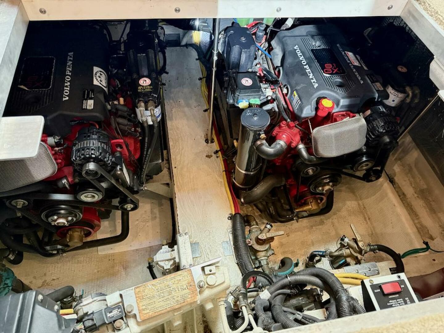 2006 Cruisers Yachts 415 Express — photo 35