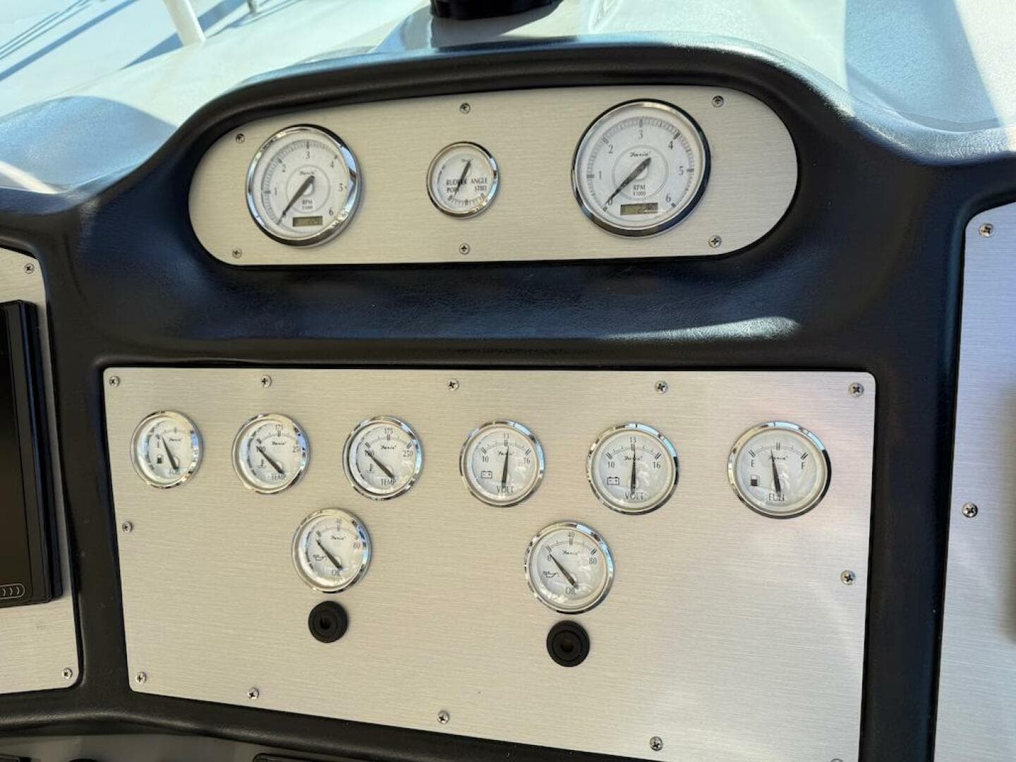 2006 Cruisers Yachts 415 Express — photo 15