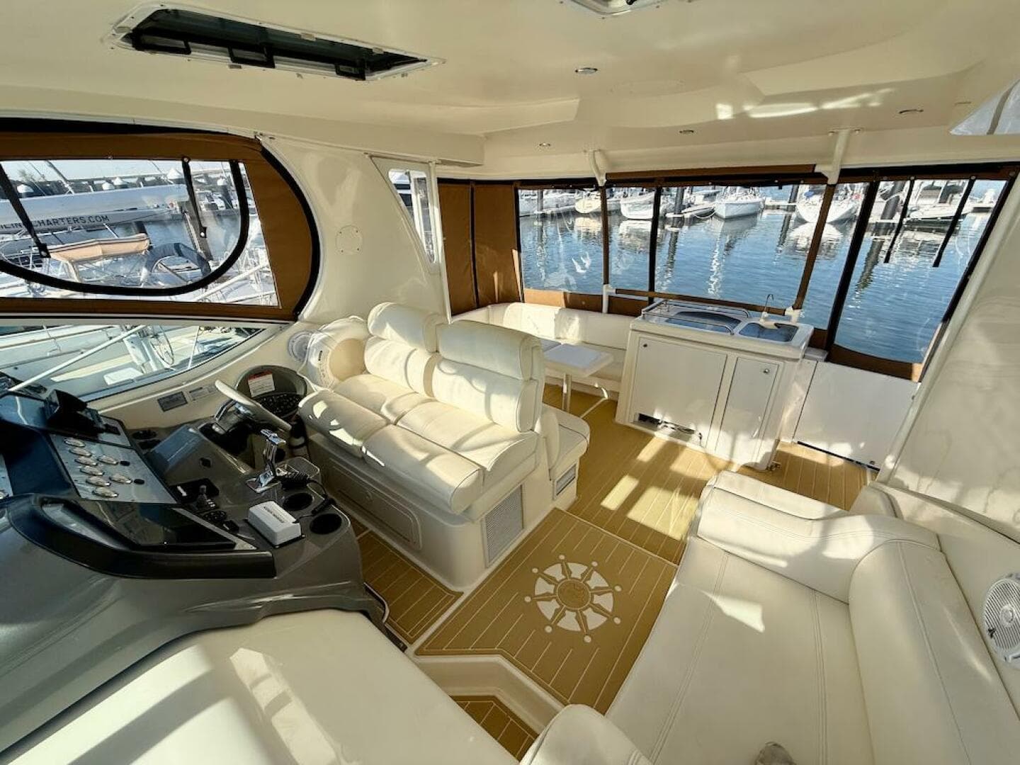 2006 Cruisers Yachts 415 Express — photo 8