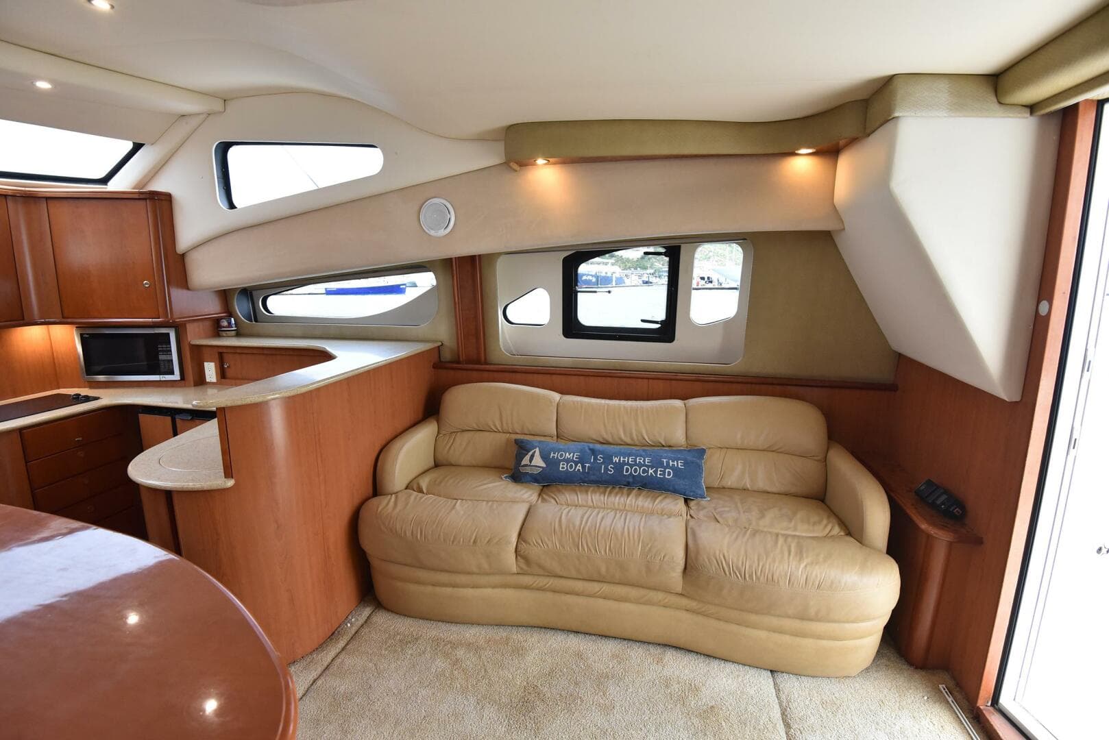 2010 Silverton 38 Sport Bridge — photo 13