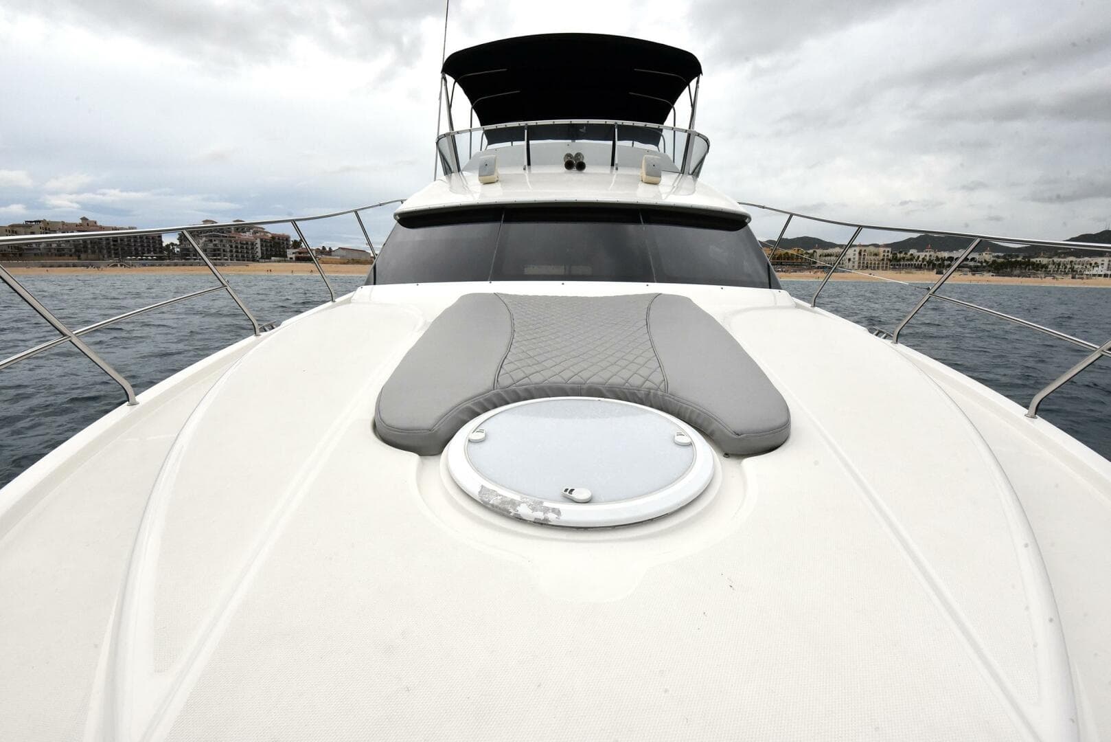 2010 Silverton 38 Sport Bridge — photo 35