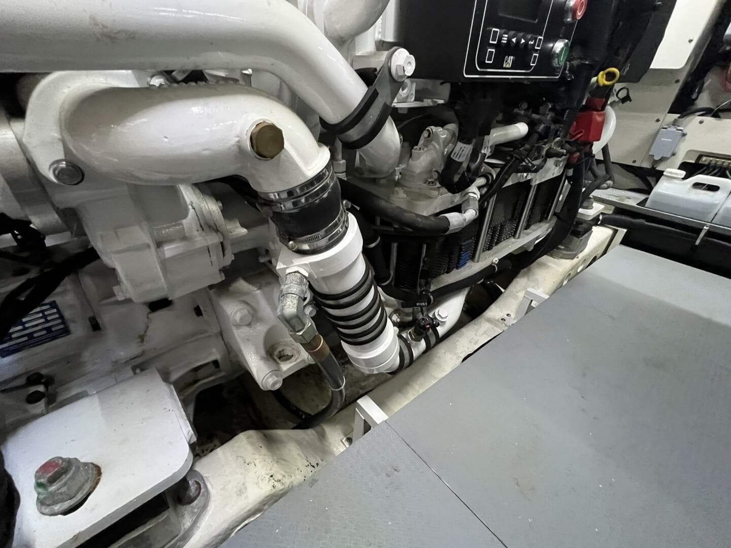 2019 Sea Ray L550 — photo 74