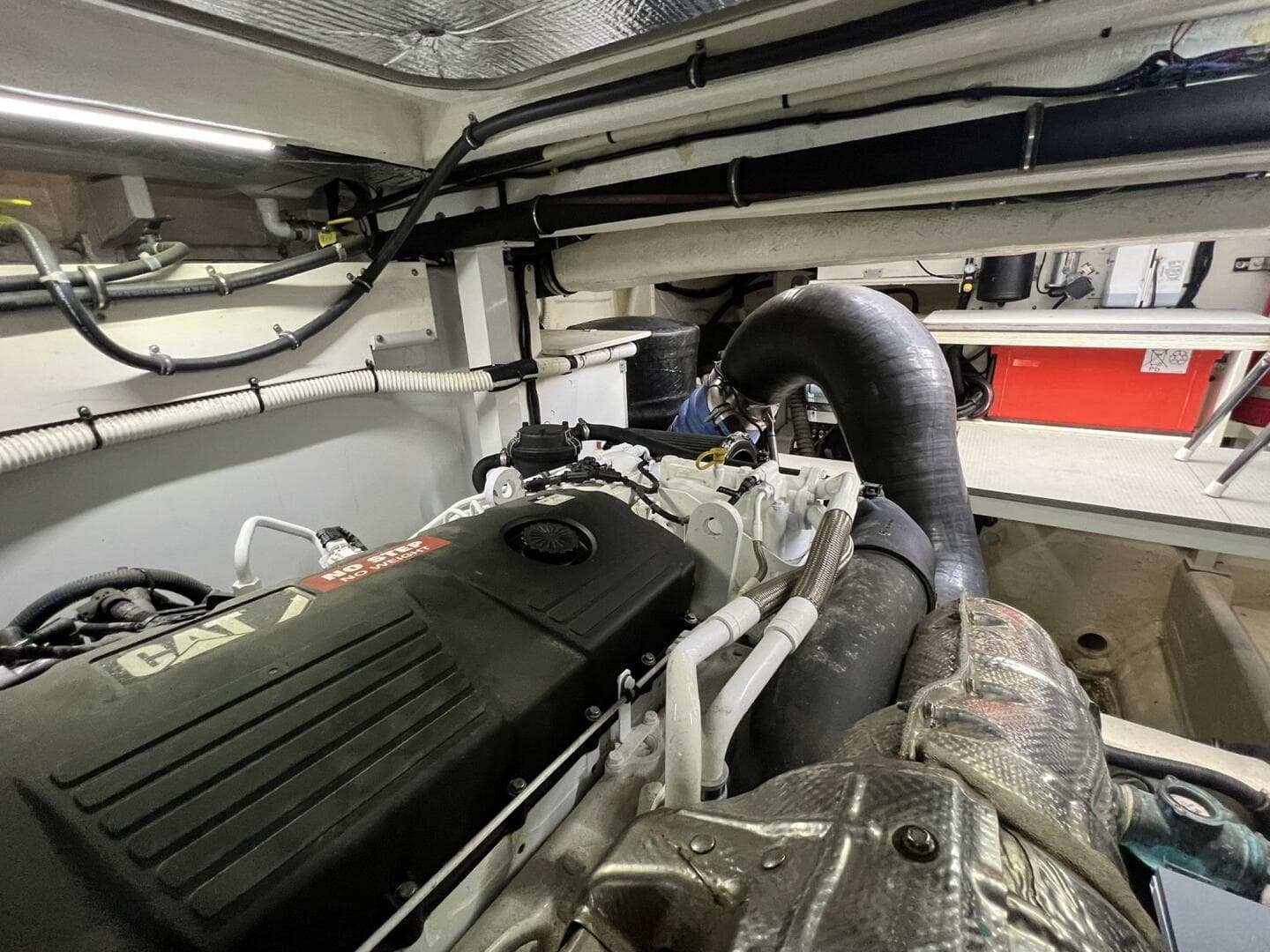 2019 Sea Ray L550 — photo 82