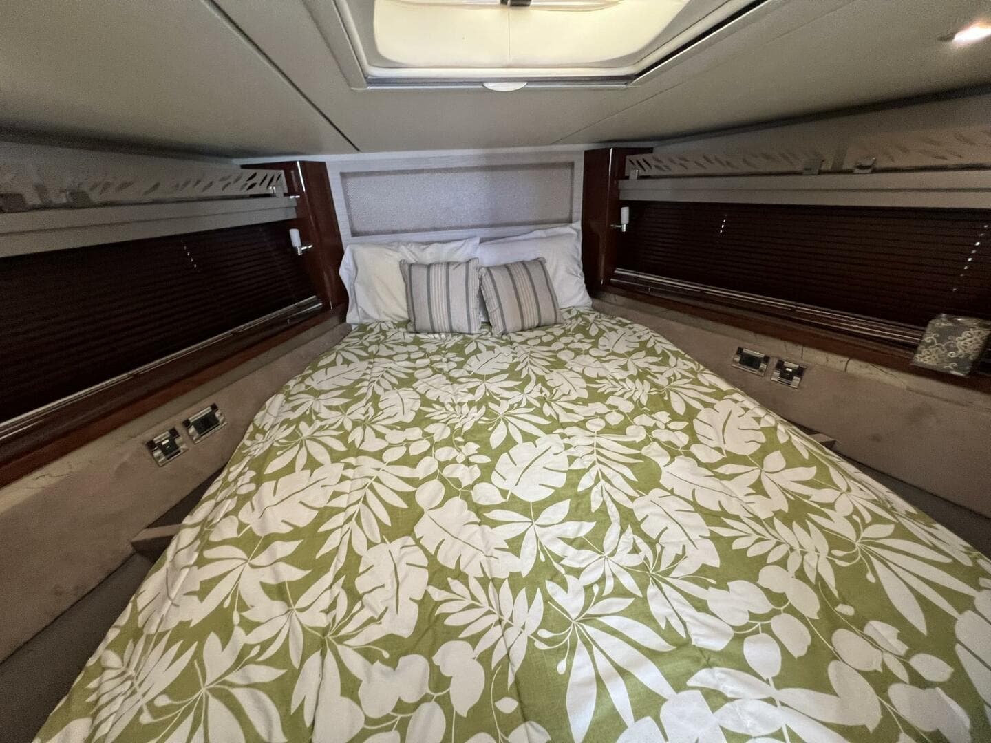 2019 Sea Ray L550 — photo 49