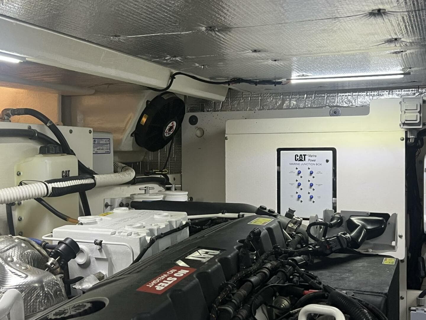 2019 Sea Ray L550 — photo 72