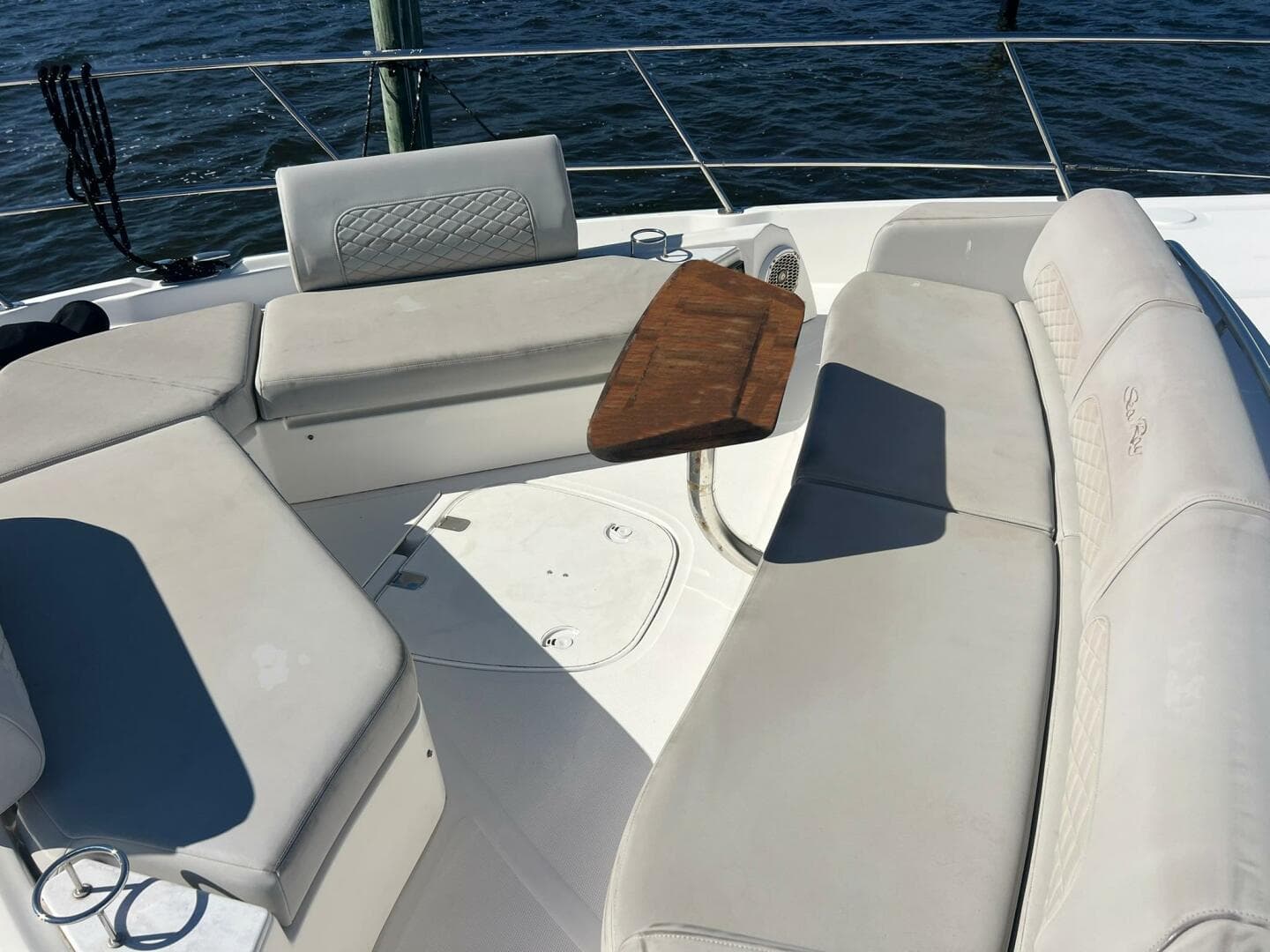 2019 Sea Ray L550 — photo 24
