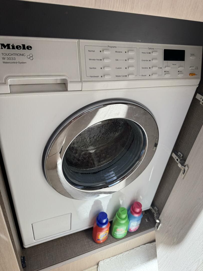 2018 Azimut 66 Flybridge — photo 53