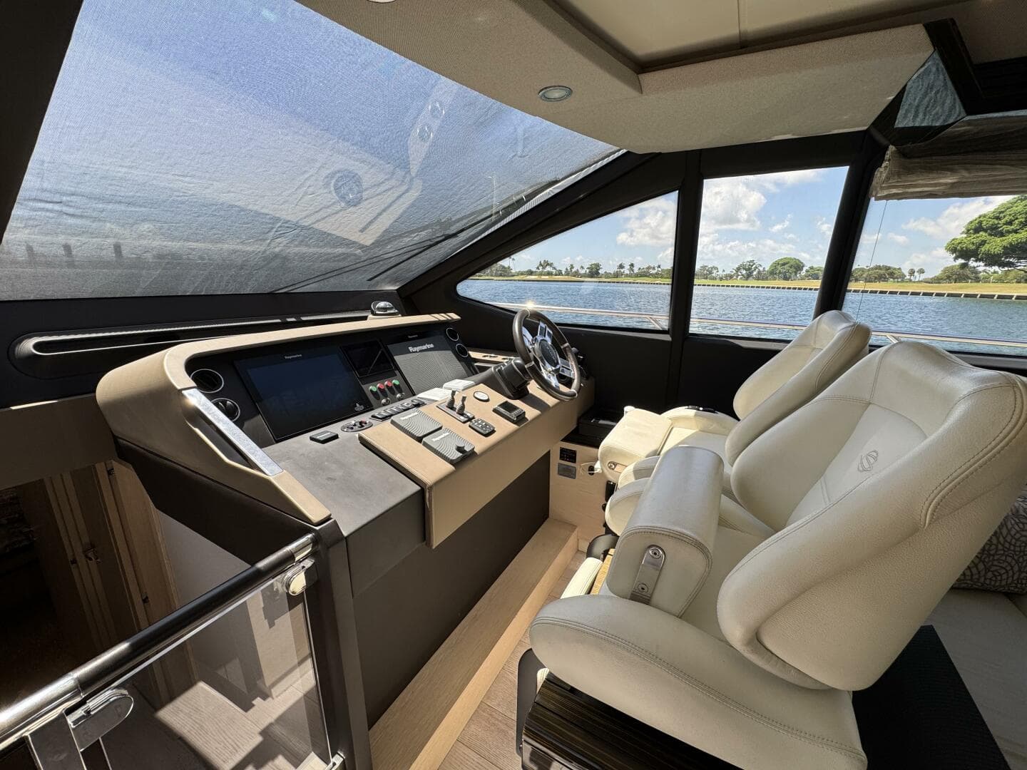 2018 Azimut 66 Flybridge — photo 11