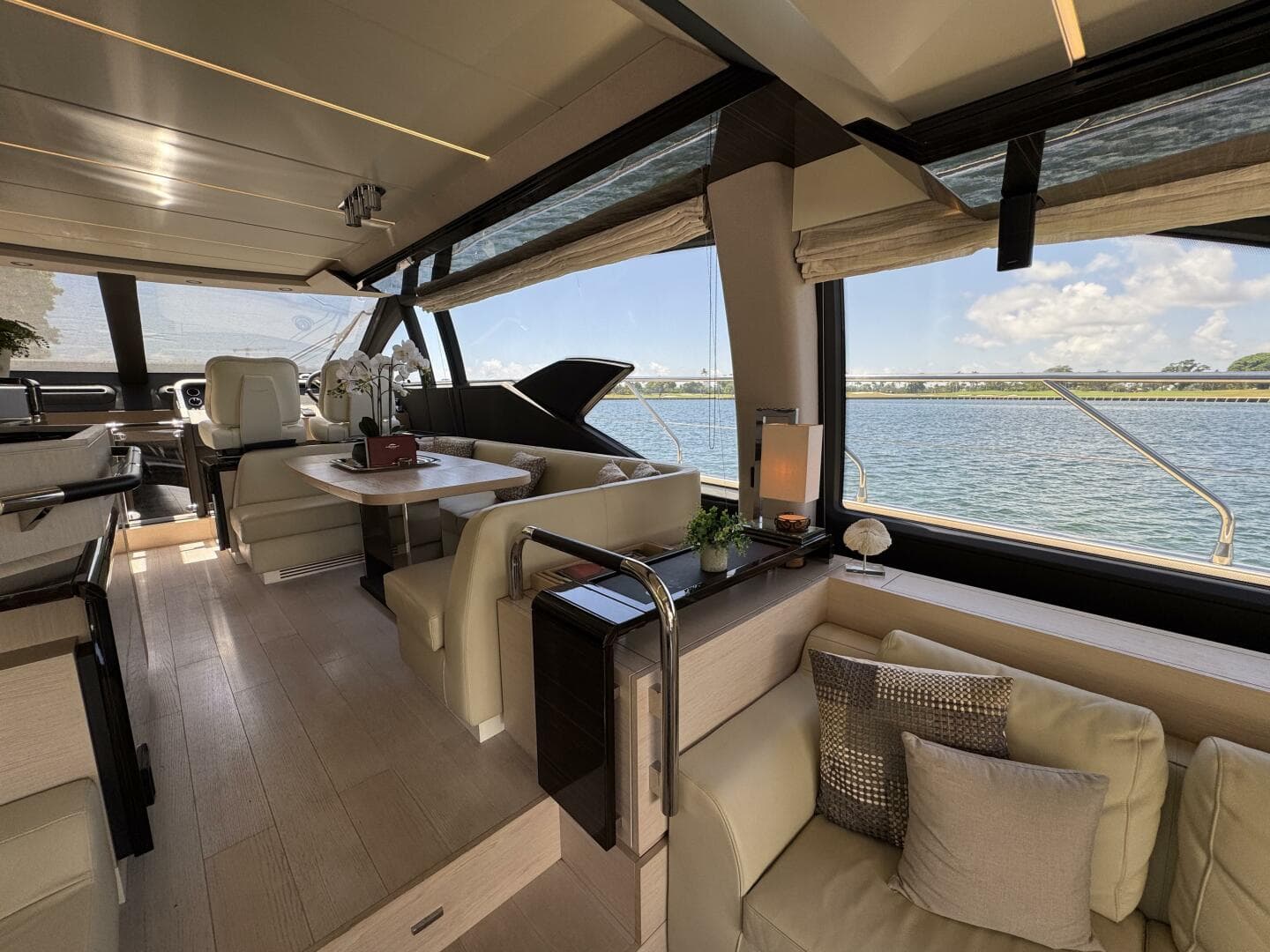 2018 Azimut 66 Flybridge — photo 5