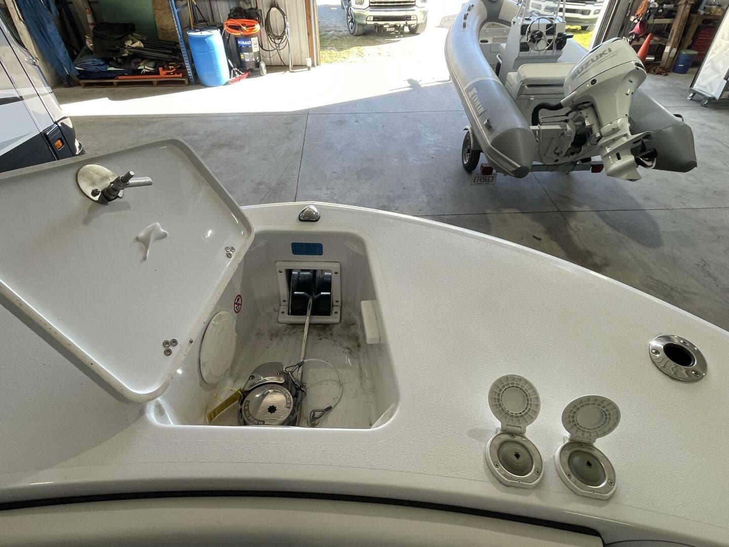 2025 Stingray 253 Center Console — photo 42