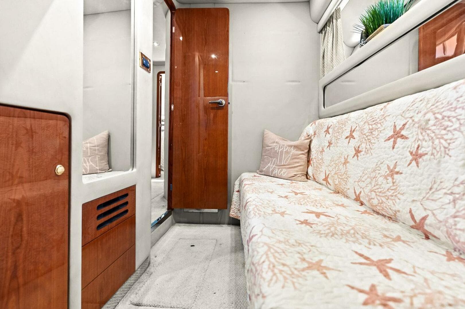 1998 Sea Ray 480 Sedan Bridge — photo 19