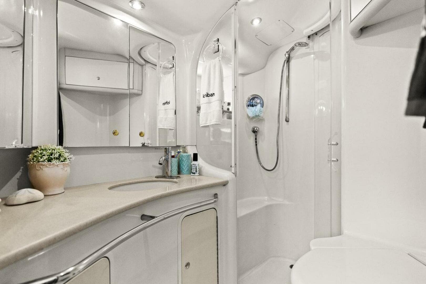 1998 Sea Ray 480 Sedan Bridge — photo 10