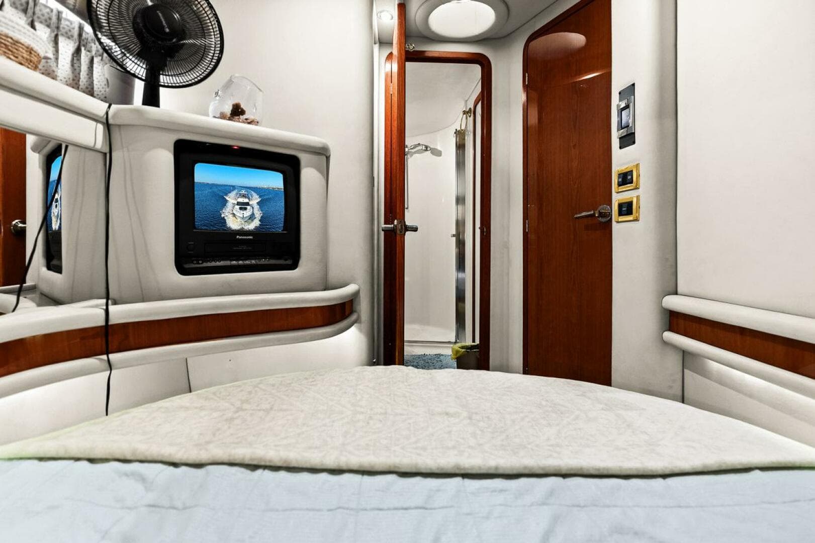 1998 Sea Ray 480 Sedan Bridge — photo 15