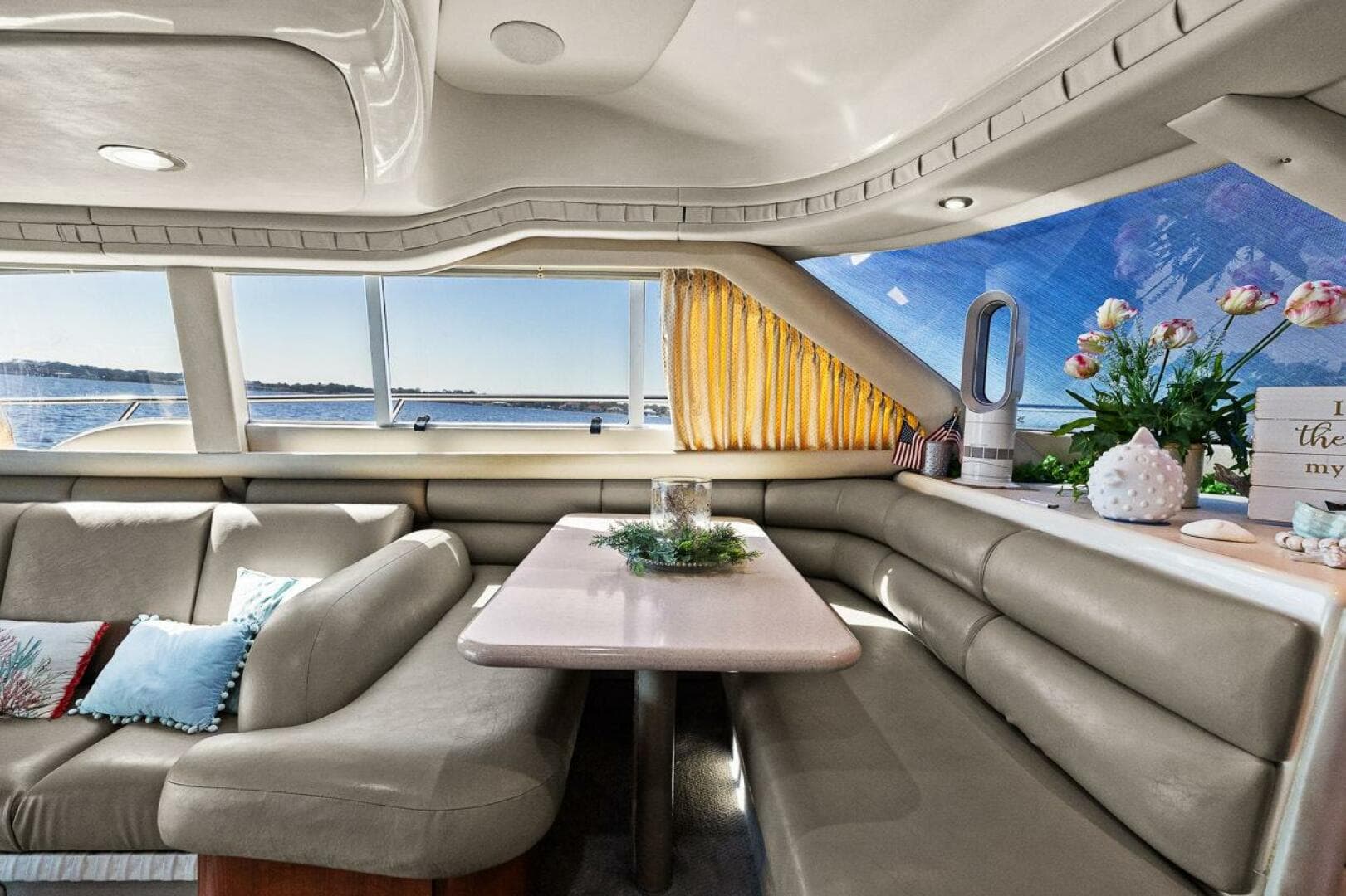 1998 Sea Ray 480 Sedan Bridge — photo 6