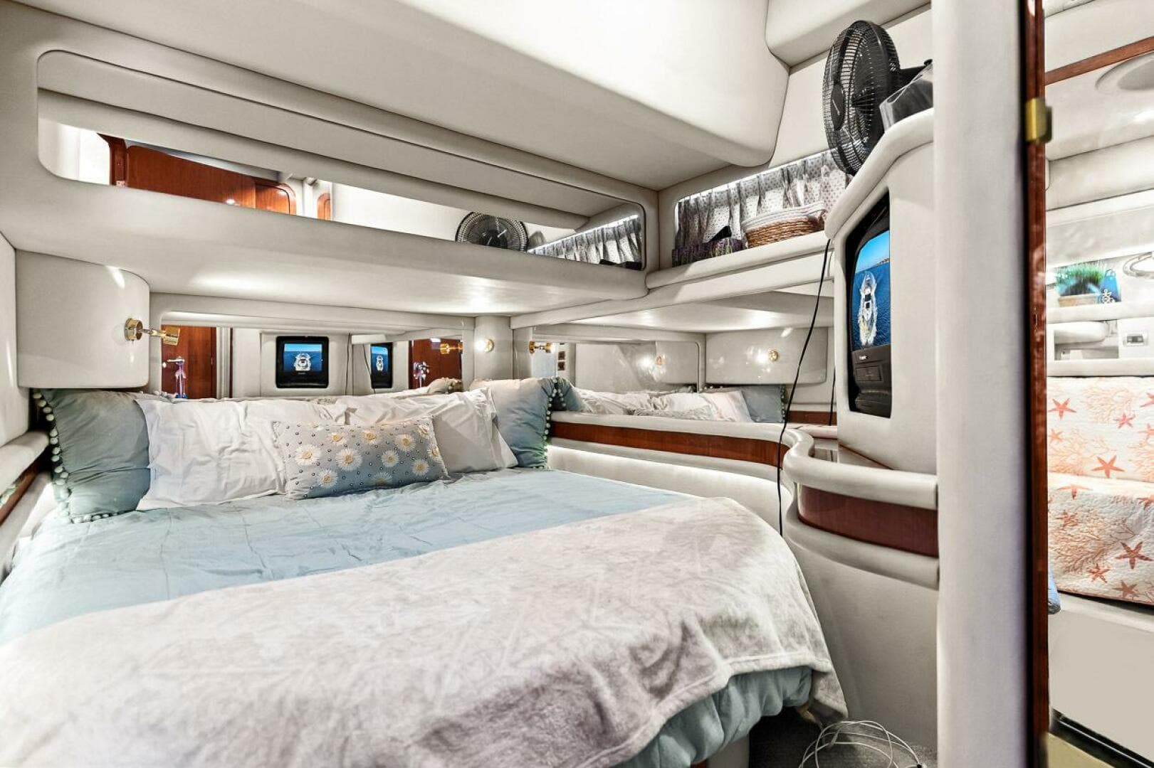 1998 Sea Ray 480 Sedan Bridge — photo 14