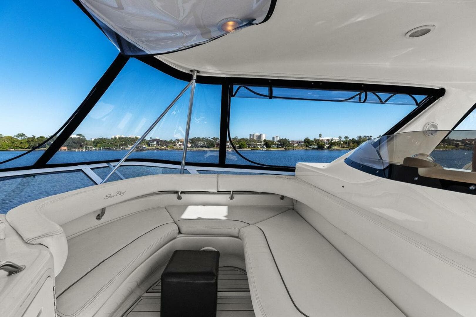 1998 Sea Ray 480 Sedan Bridge — photo 60