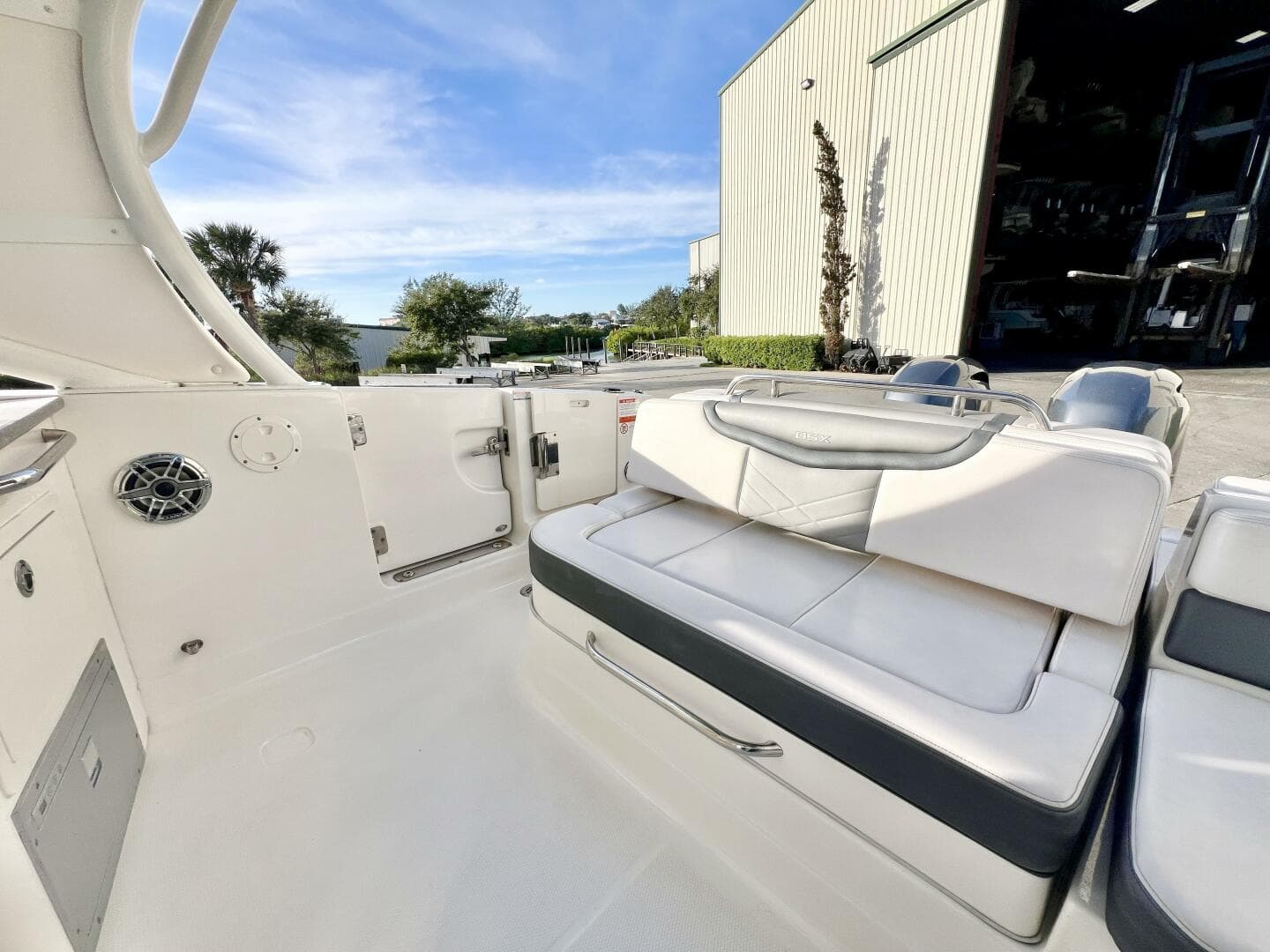 2021 Chaparral 280 Osx — photo 13