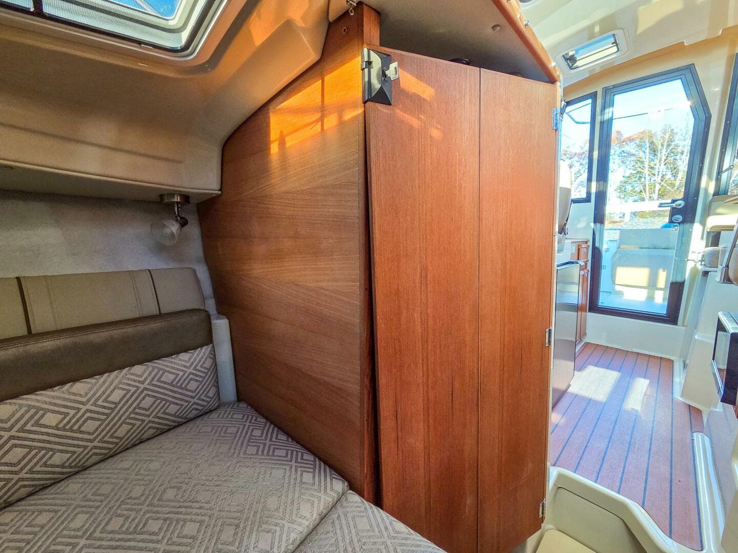 2021 Ranger Tugs R-23 — photo 41