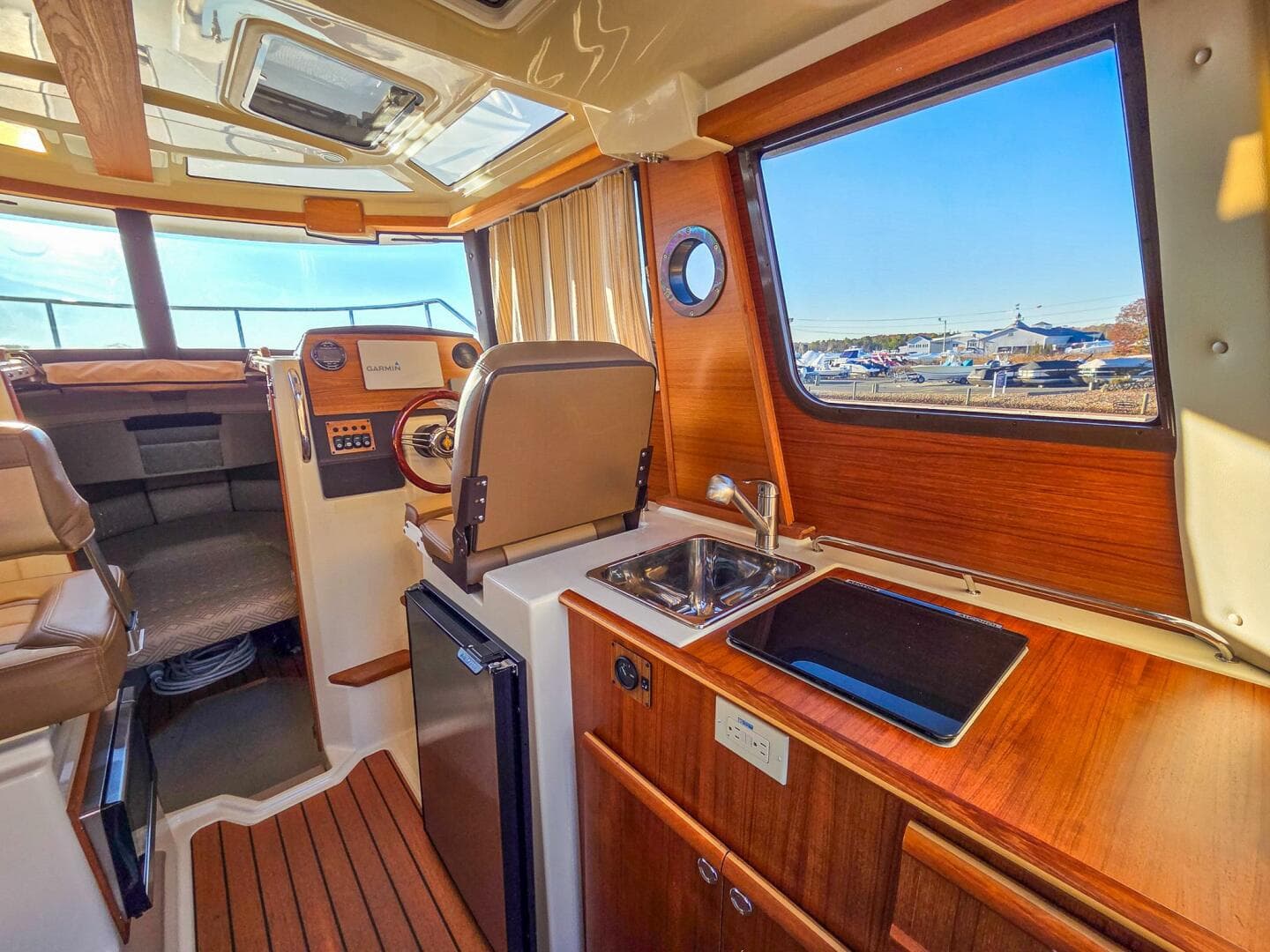 2021 Ranger Tugs R-23 — photo 27