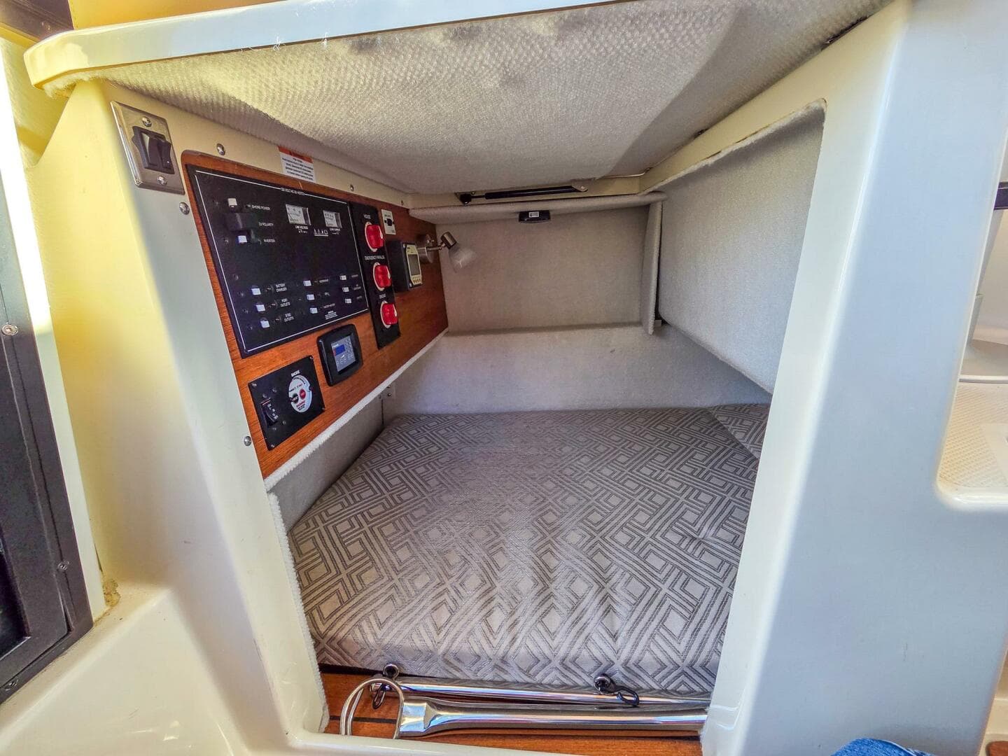 2021 Ranger Tugs R-23 — photo 48