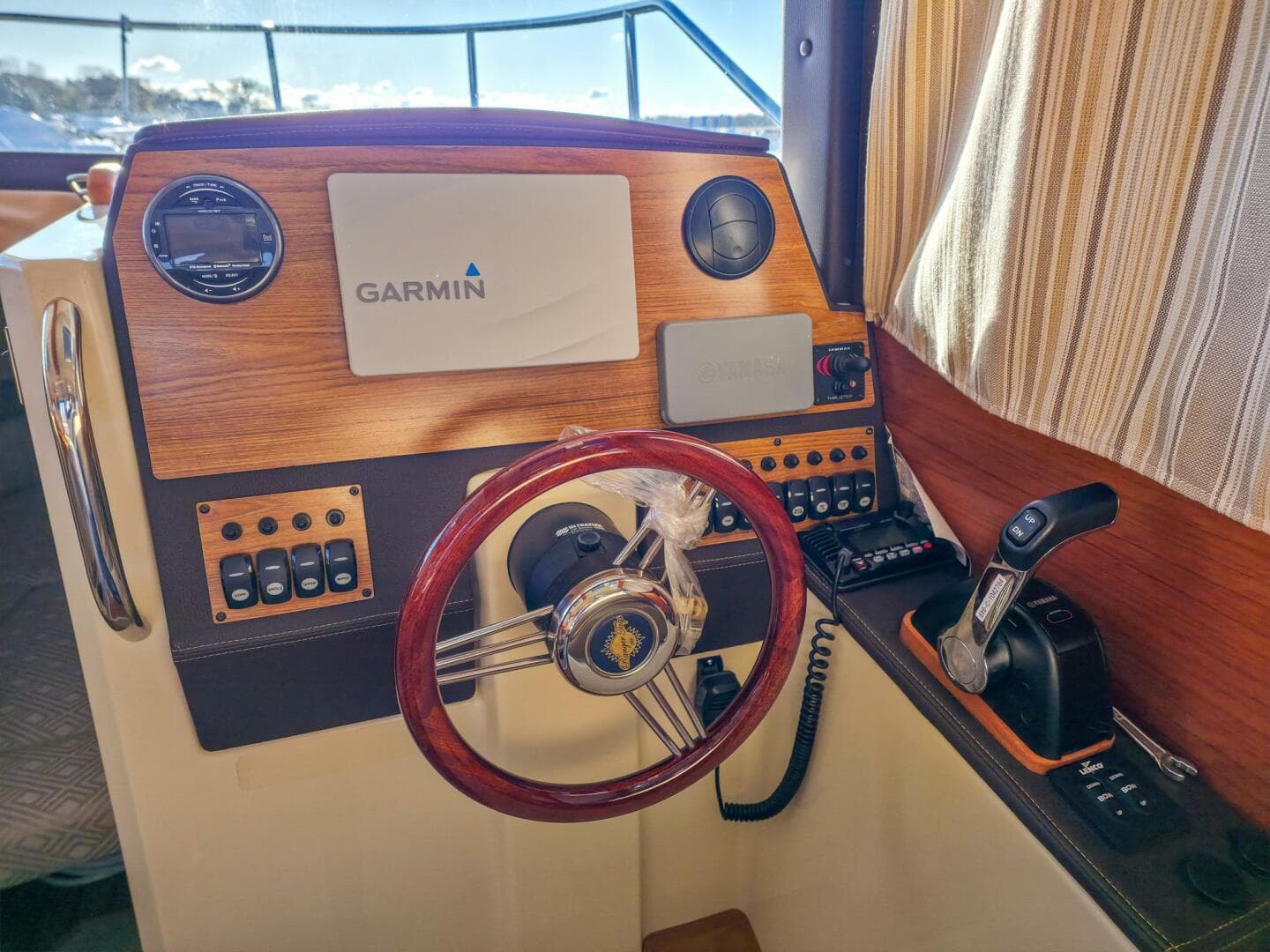 2021 Ranger Tugs R-23 — photo 38