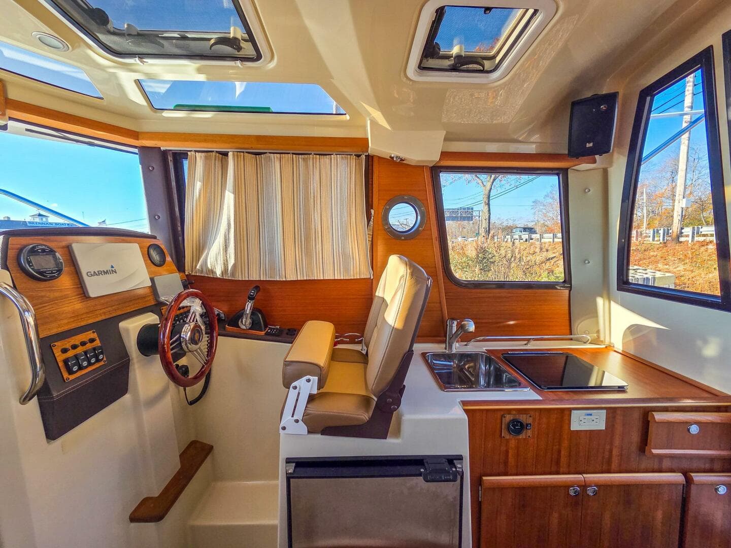 2021 Ranger Tugs R-23 — photo 35