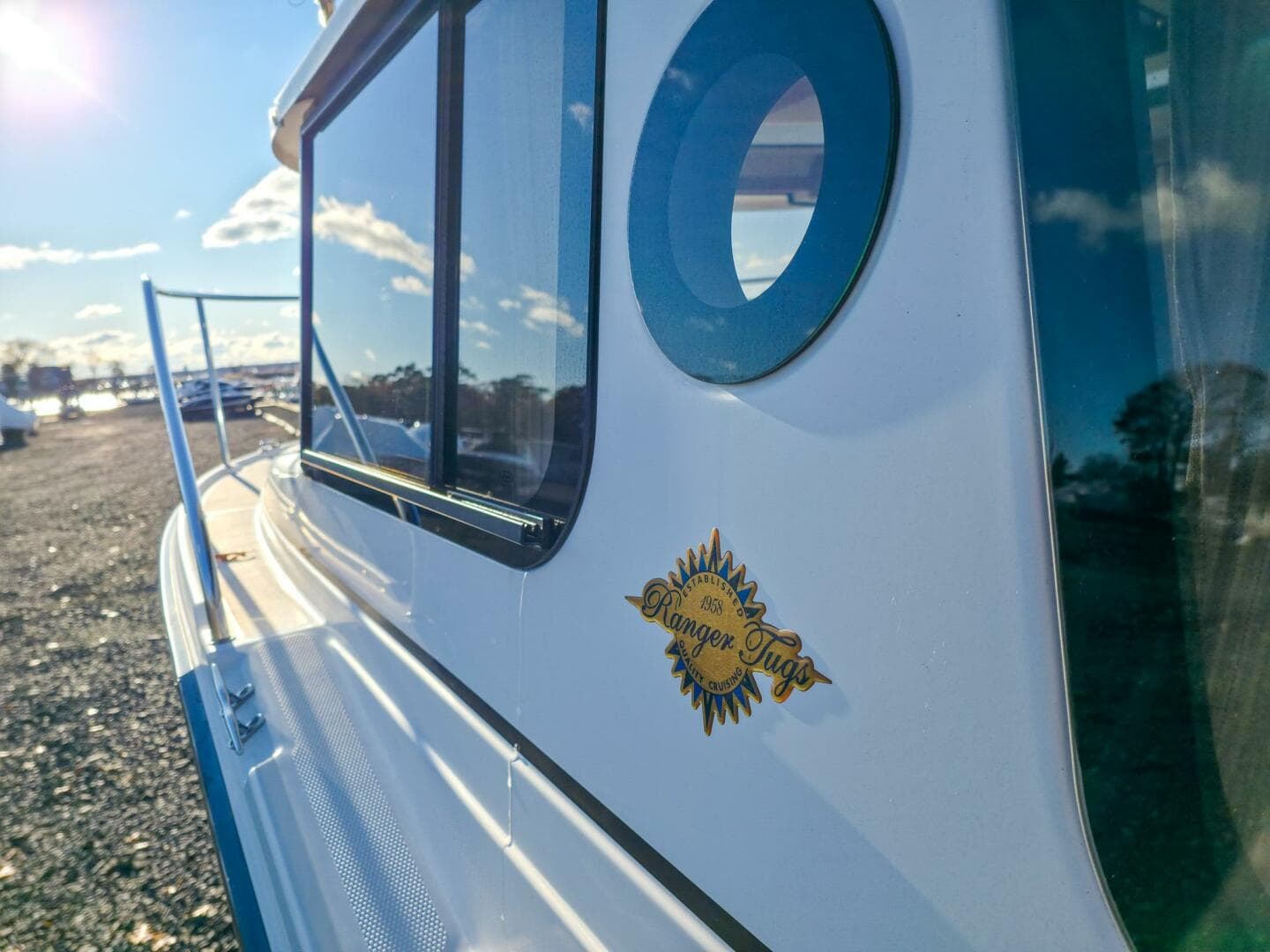 2021 Ranger Tugs R-23 — photo 12