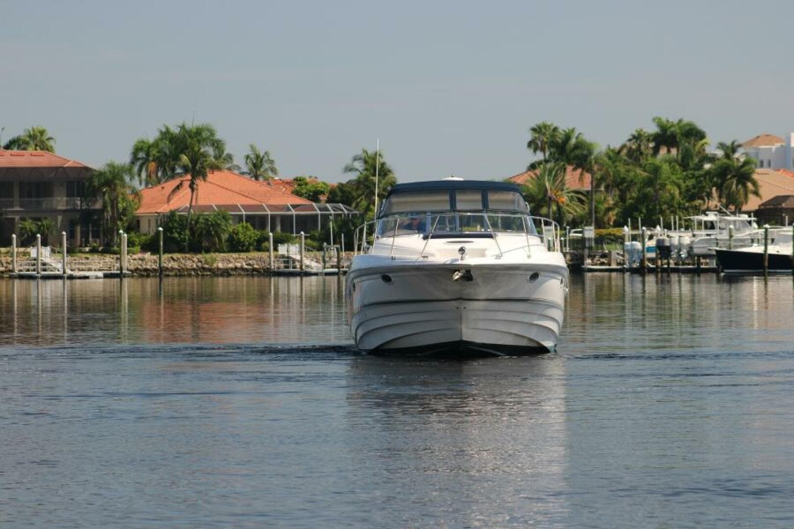 2002 Regal 4260 Commodore — photo 3