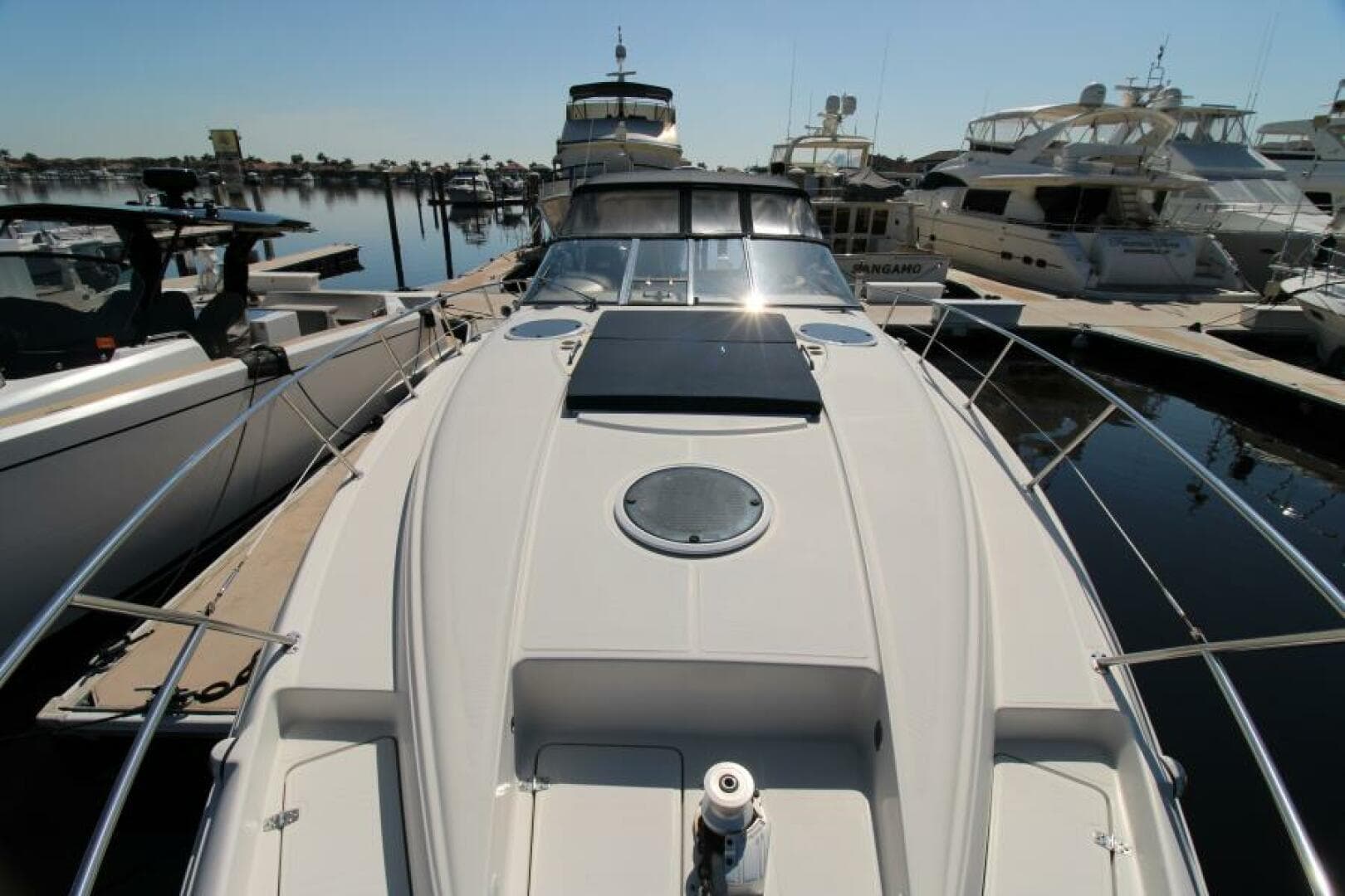 2002 Regal 4260 Commodore — photo 9