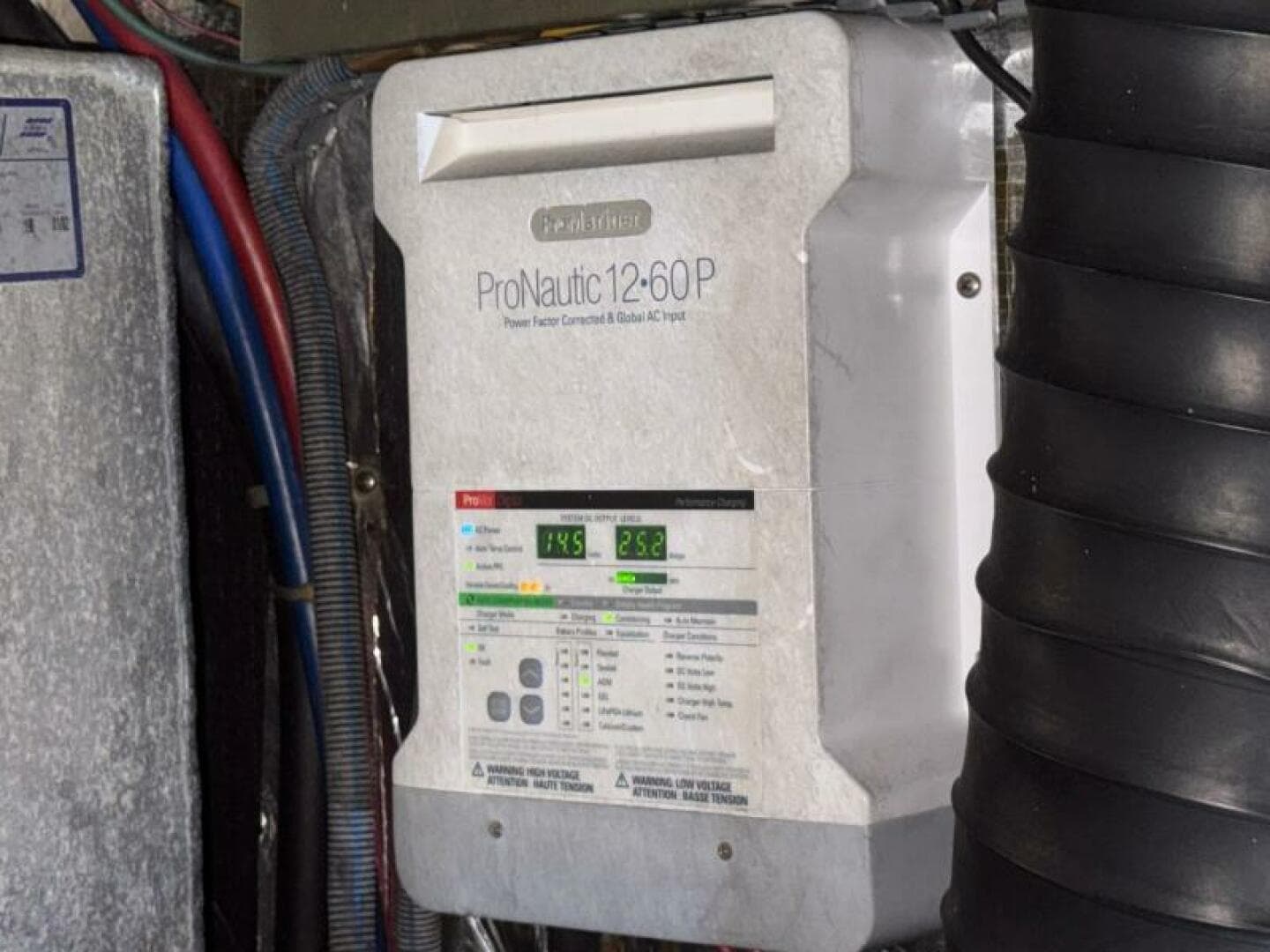 2002 Regal 4260 Commodore — photo 41