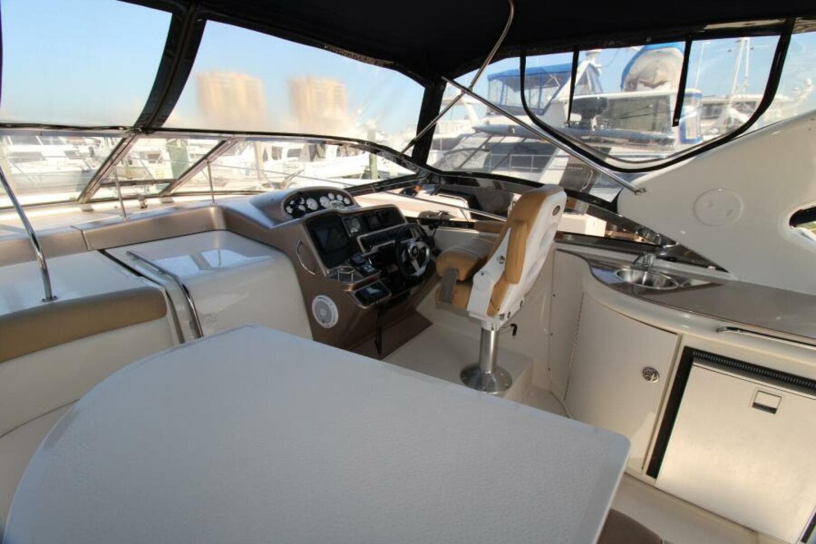 2002 Regal 4260 Commodore — photo 17