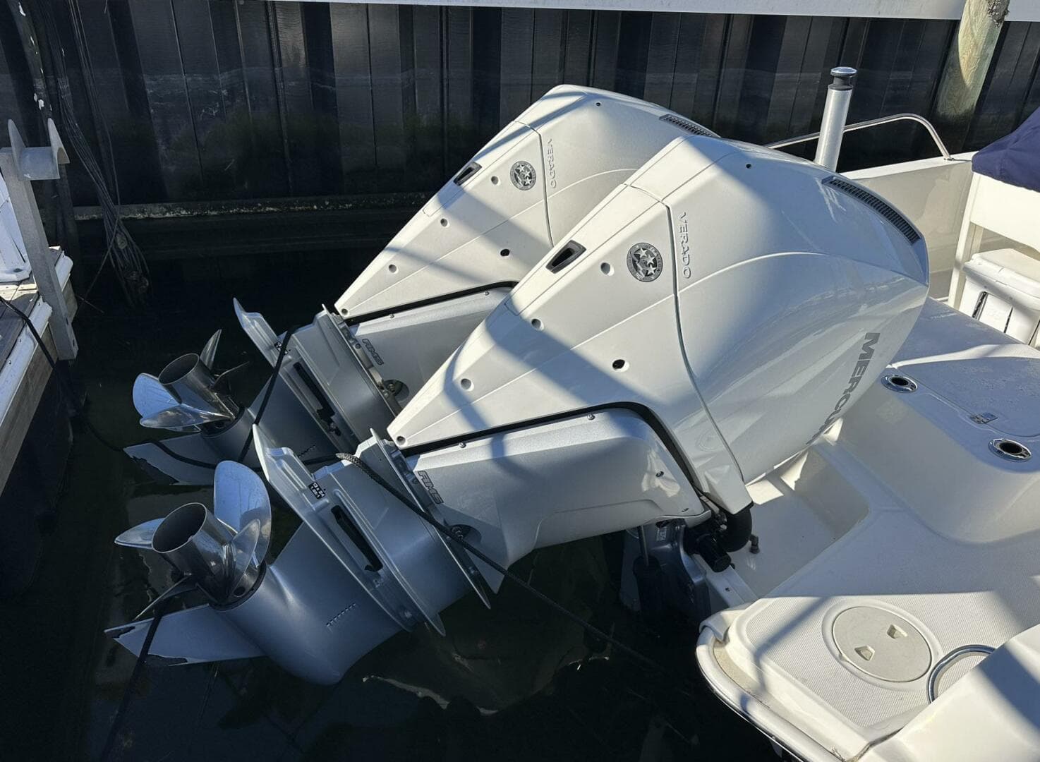 2022 Boston Whaler 270 Dauntless — photo 18