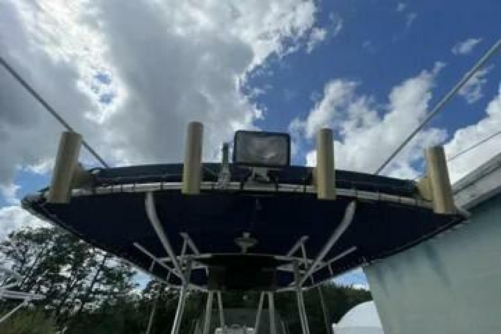 2002 Boston Whaler 21 Outrage — photo 11