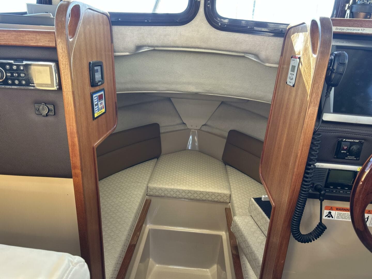 2013 Ranger Tugs 27 — photo 46