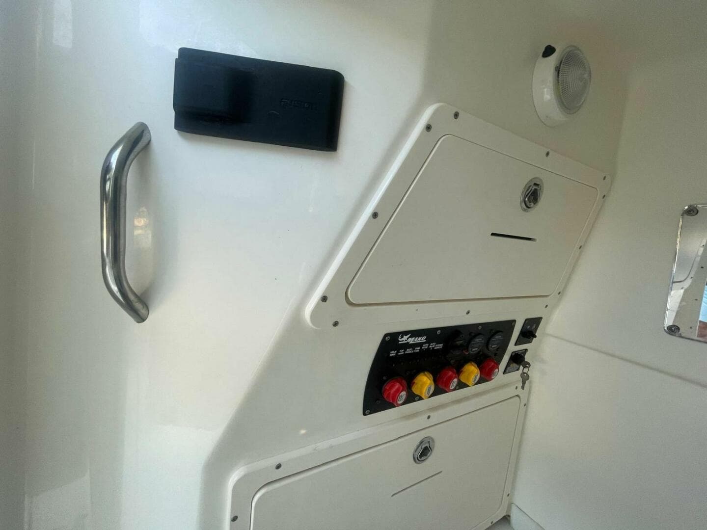 2016 Mako 284 Center Console — photo 20