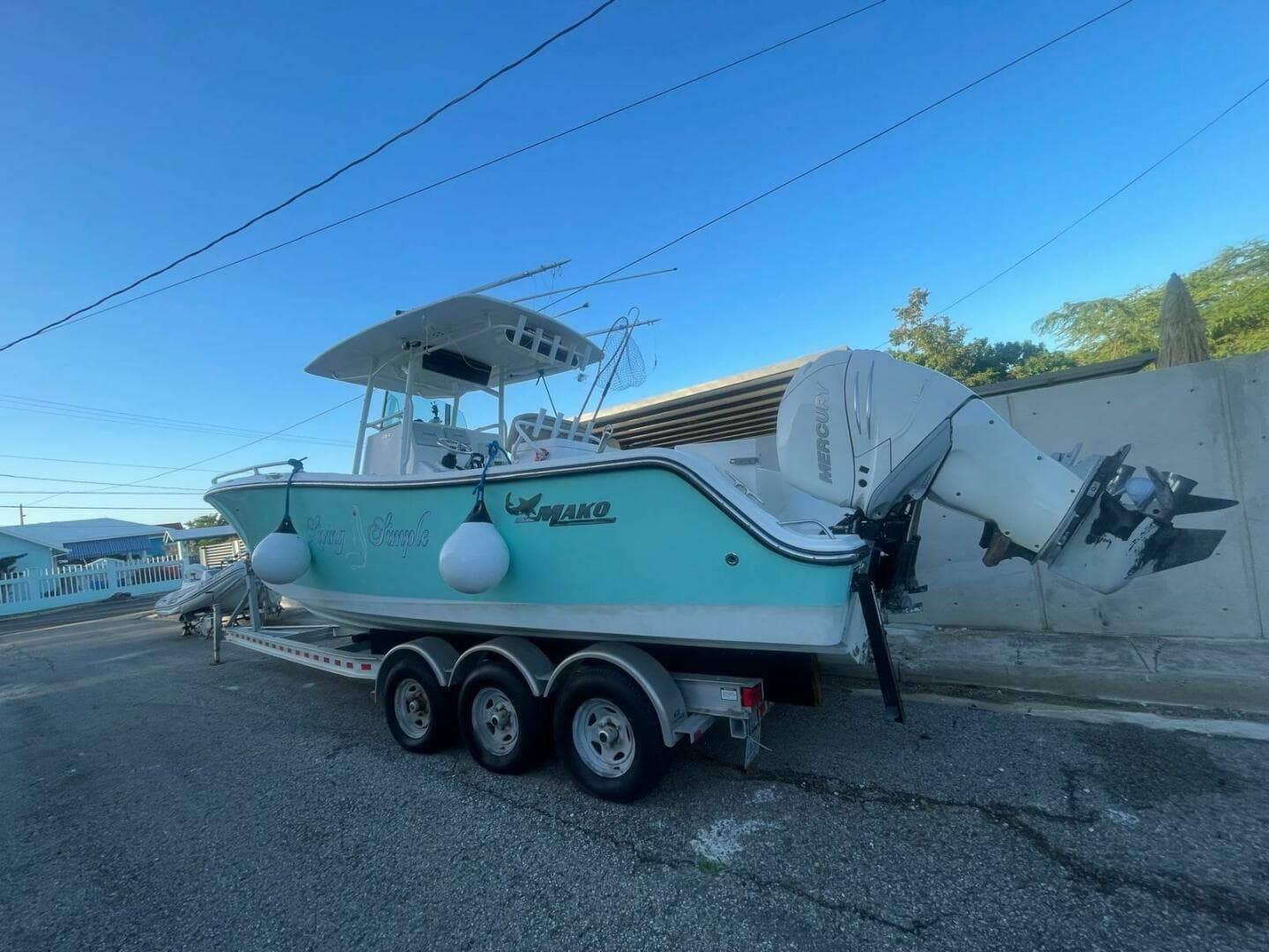 2016 Mako 284 Center Console — photo 2